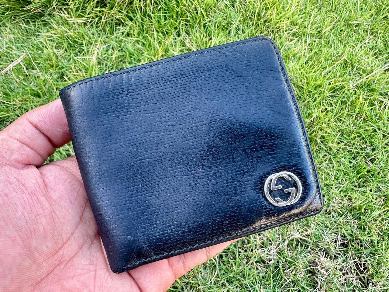 Gucci Authentic Gucci Interlocking G Logo Leather Bi-Fold Wallet Size ONE SIZE - 1 Thumbnail