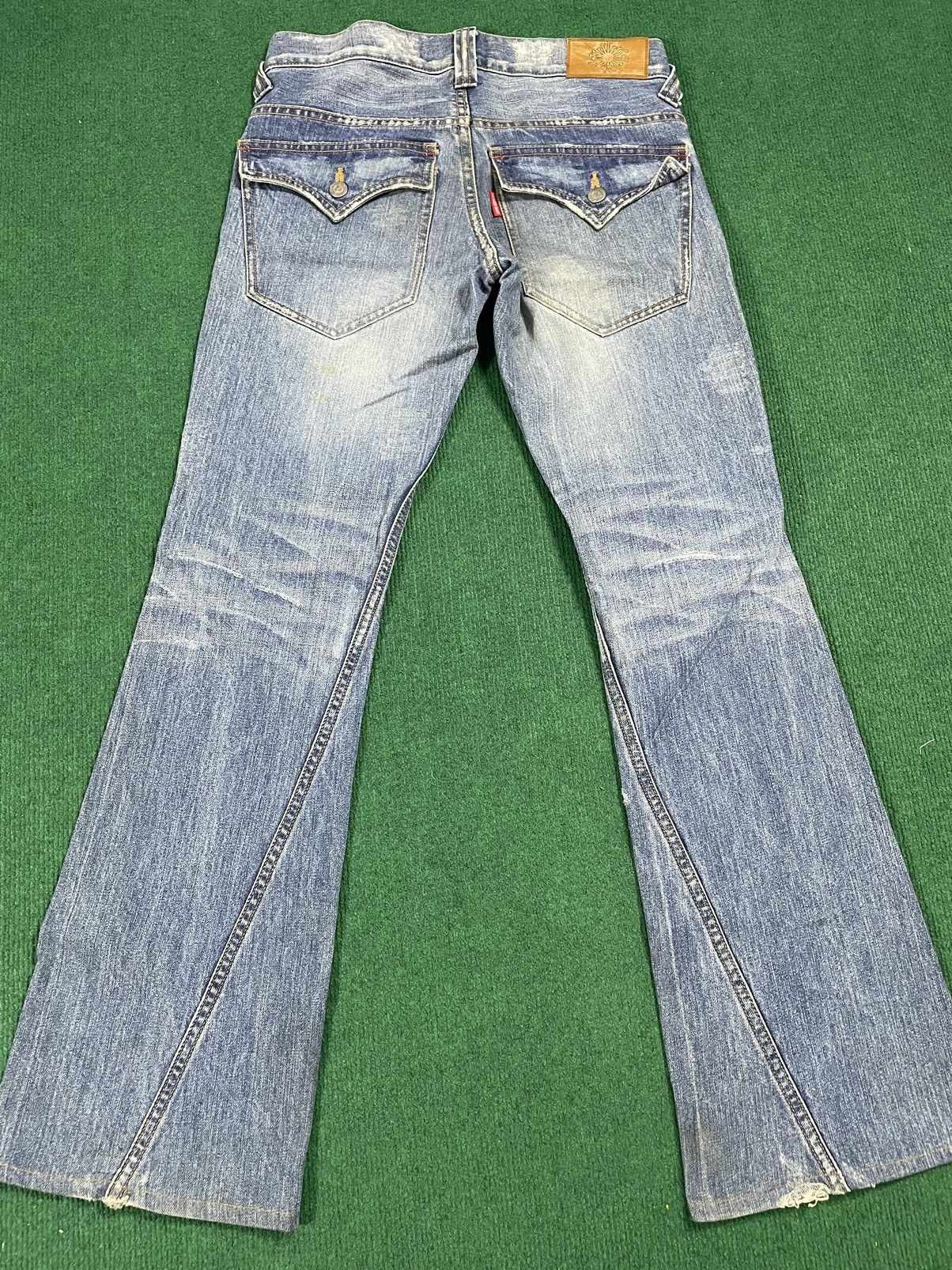 Japanese Brand Distressed Tornado Mart Flairs Cut Jeans Size US 32 / EU 48 - 8 Thumbnail
