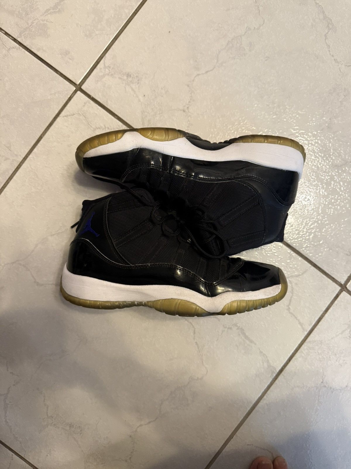 Jordan Brand Air Jordan 11 Space Jam Size US 7 / EU 40 - 2 Thumbnail