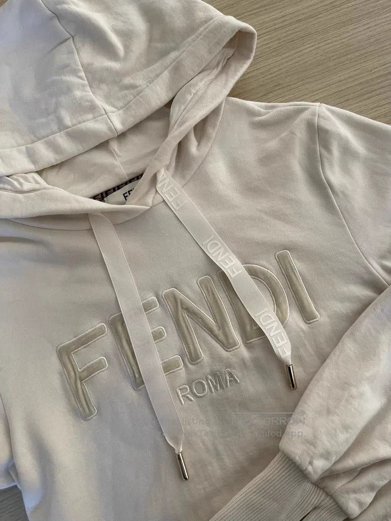 Fendi Fendi White Logo Sweatshirt Size XS / US 0-2 / IT 36-38 - 4 Thumbnail
