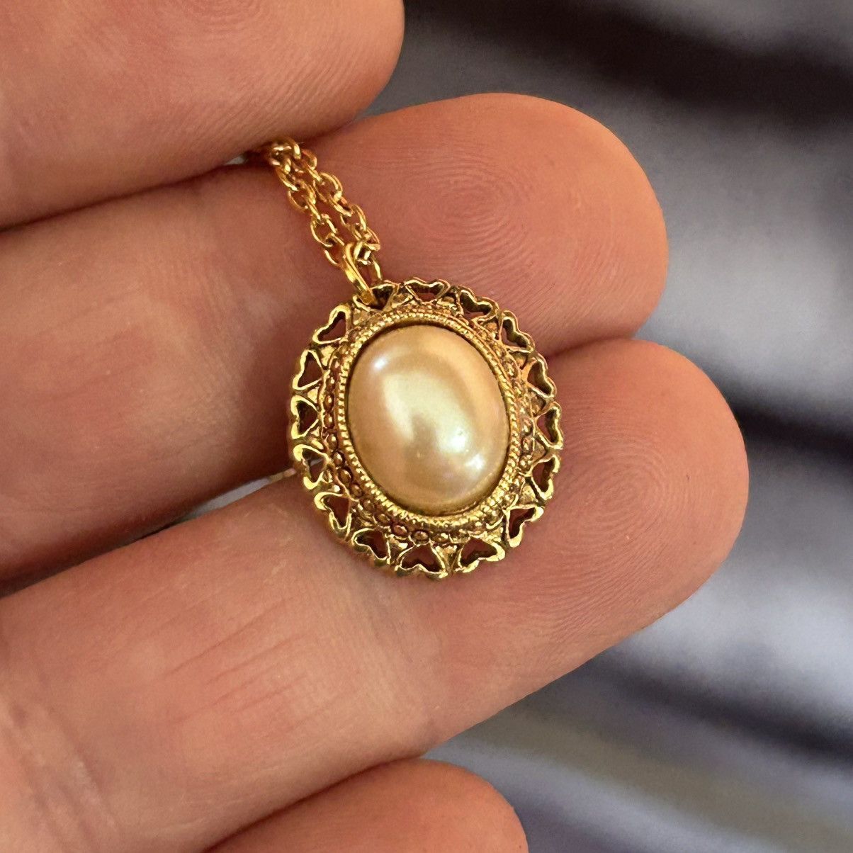 Vintage Handcrafted repurpose faux pearl filigree pendant necklace Size ONE SIZE - 5 Thumbnail