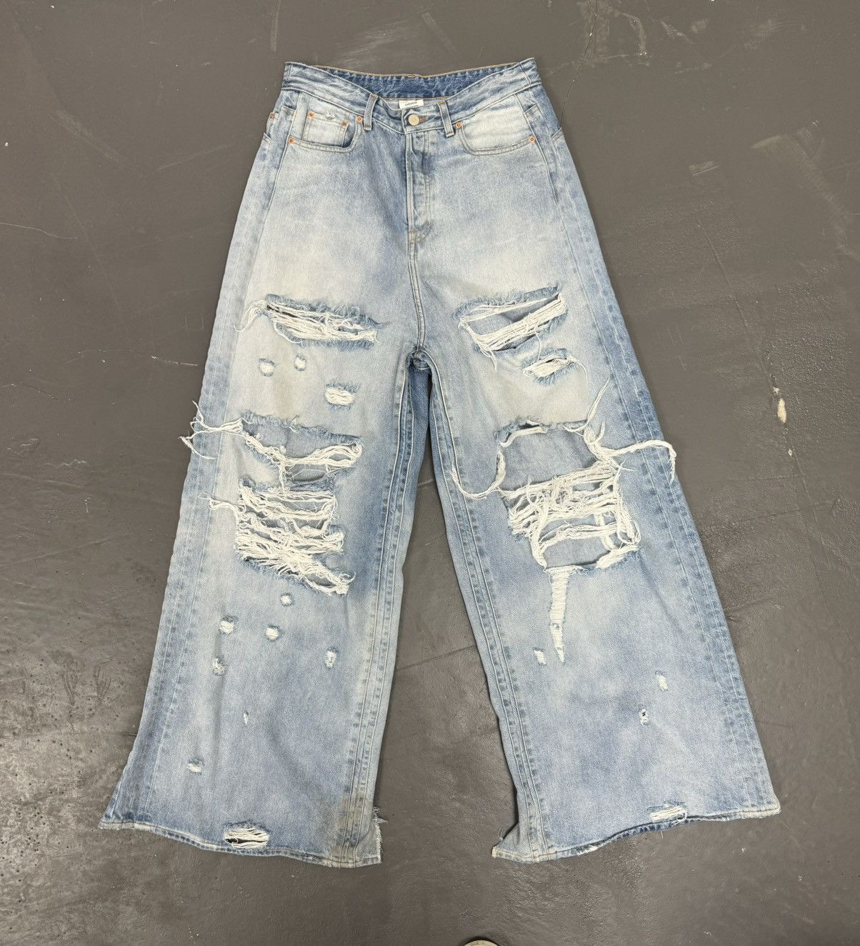 Designer × Vetements Vetements Distressed Flare Denum Size US 31 - 1 Thumbnail