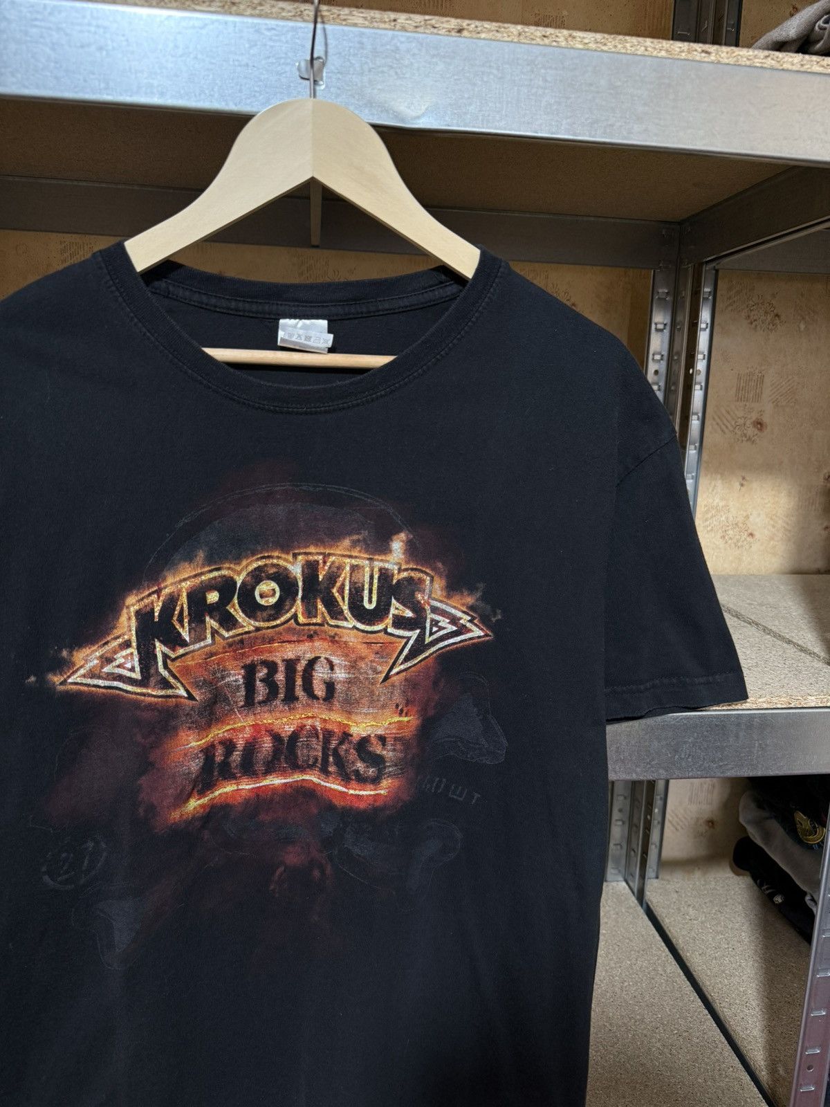 Band Tees × Vintage Vintage Krokus Big Rocks Tour 2017 Rock Band T-Shirt Y2K Size US XL / EU 56 / 4 - 3 Thumbnail