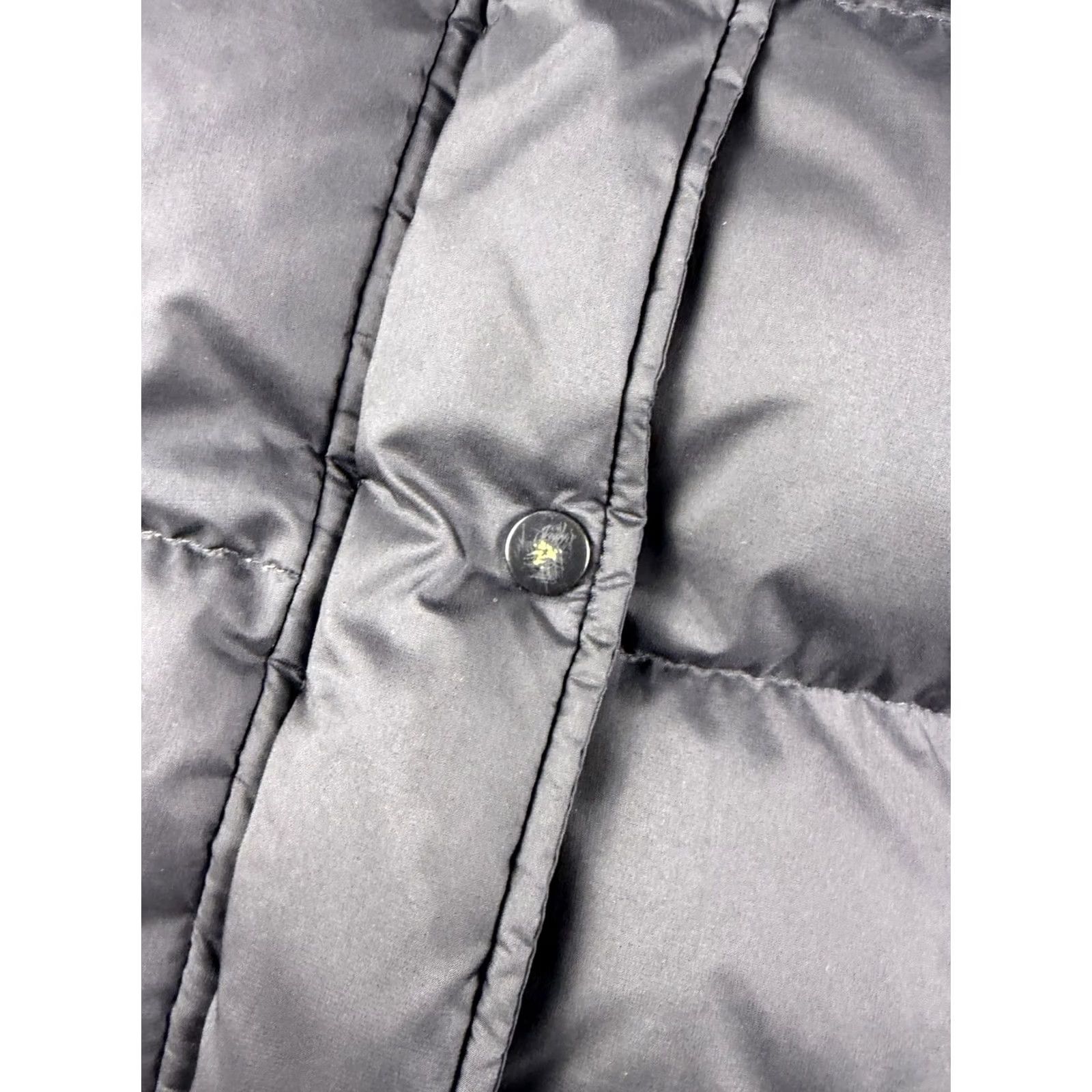 Quince Quince Down Puffer Jacket Women’s Medium Black Outerwear Zip Snap Puffers Regular Mountain Outdoor Winter Fall Mens/ Womens Size M / US 6-8 / IT 42-44 - 3 Thumbnail