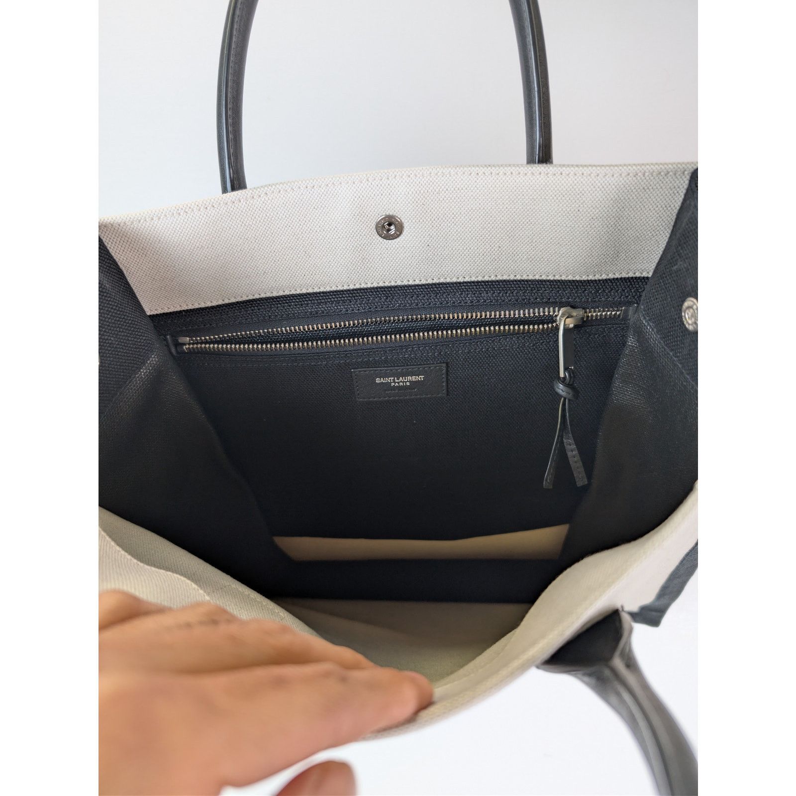 Saint Laurent Paris o1rshd1 Q:2 / Size: OS / Rive Gauche North / South Tote Bag Size ONE SIZE - 17 Thumbnail