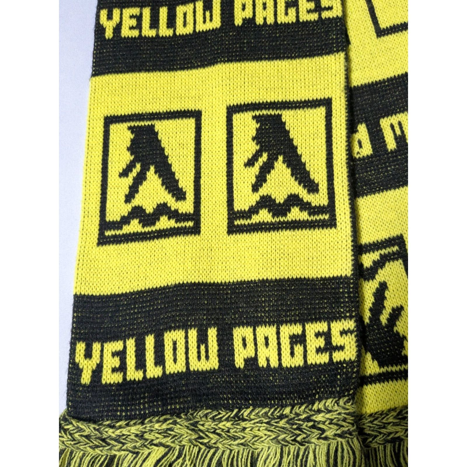 Vintage VTG THE YELLOW PAGES Let Your Fingers Do the Walking Scarf Scarf Adult Unisex Yellow 50" Fringe 62" Vintage The Yellow Pages Size ONE SIZE - 4 Thumbnail