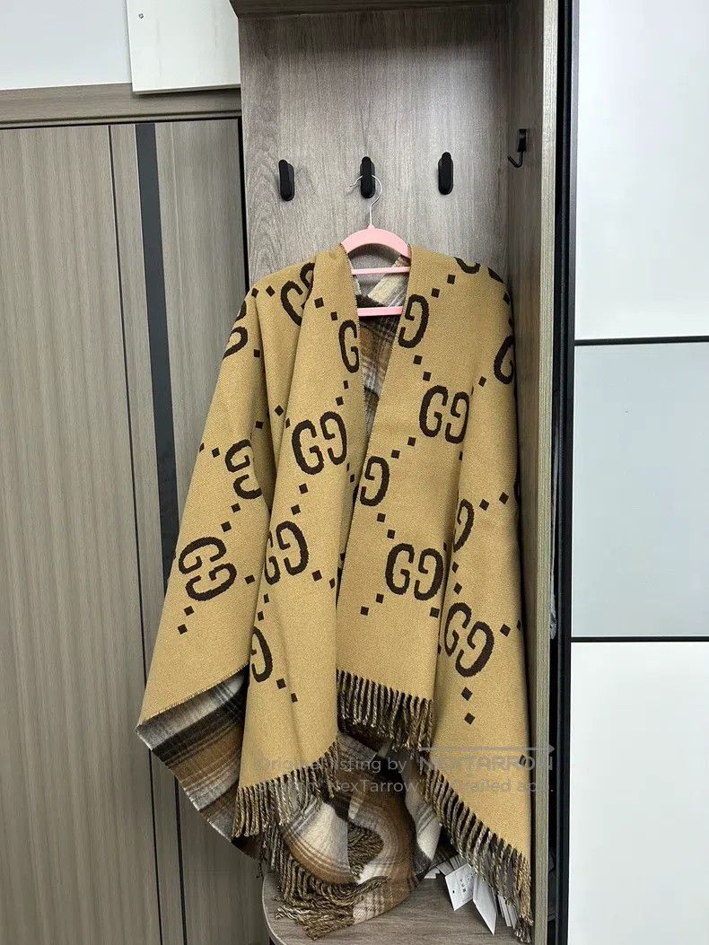 Gucci Double-sided cloak coat