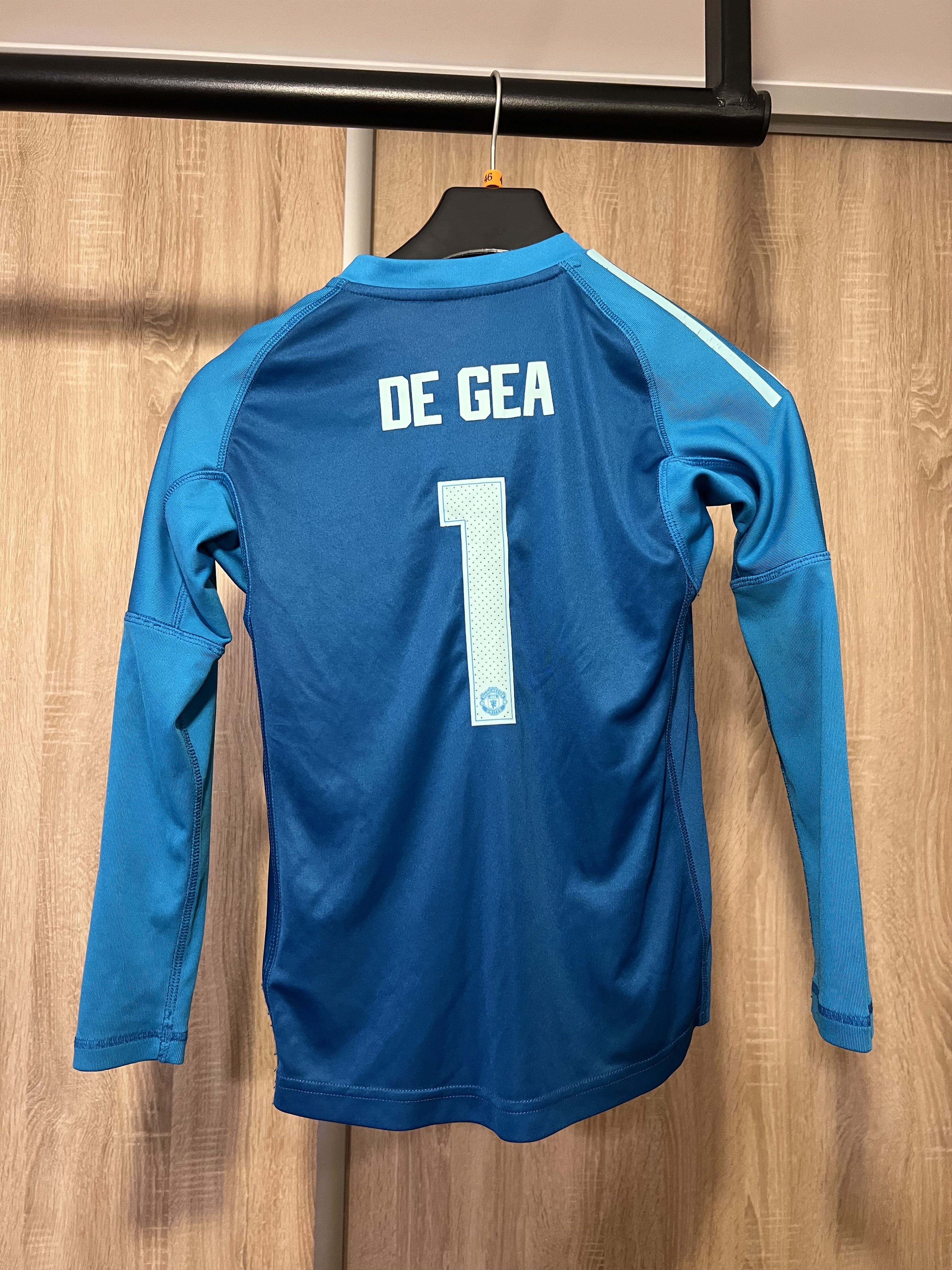 Adidas Manchester United Men's Long Sleeve #1 De Gea Size US XXS / EU 40 - 1 Thumbnail