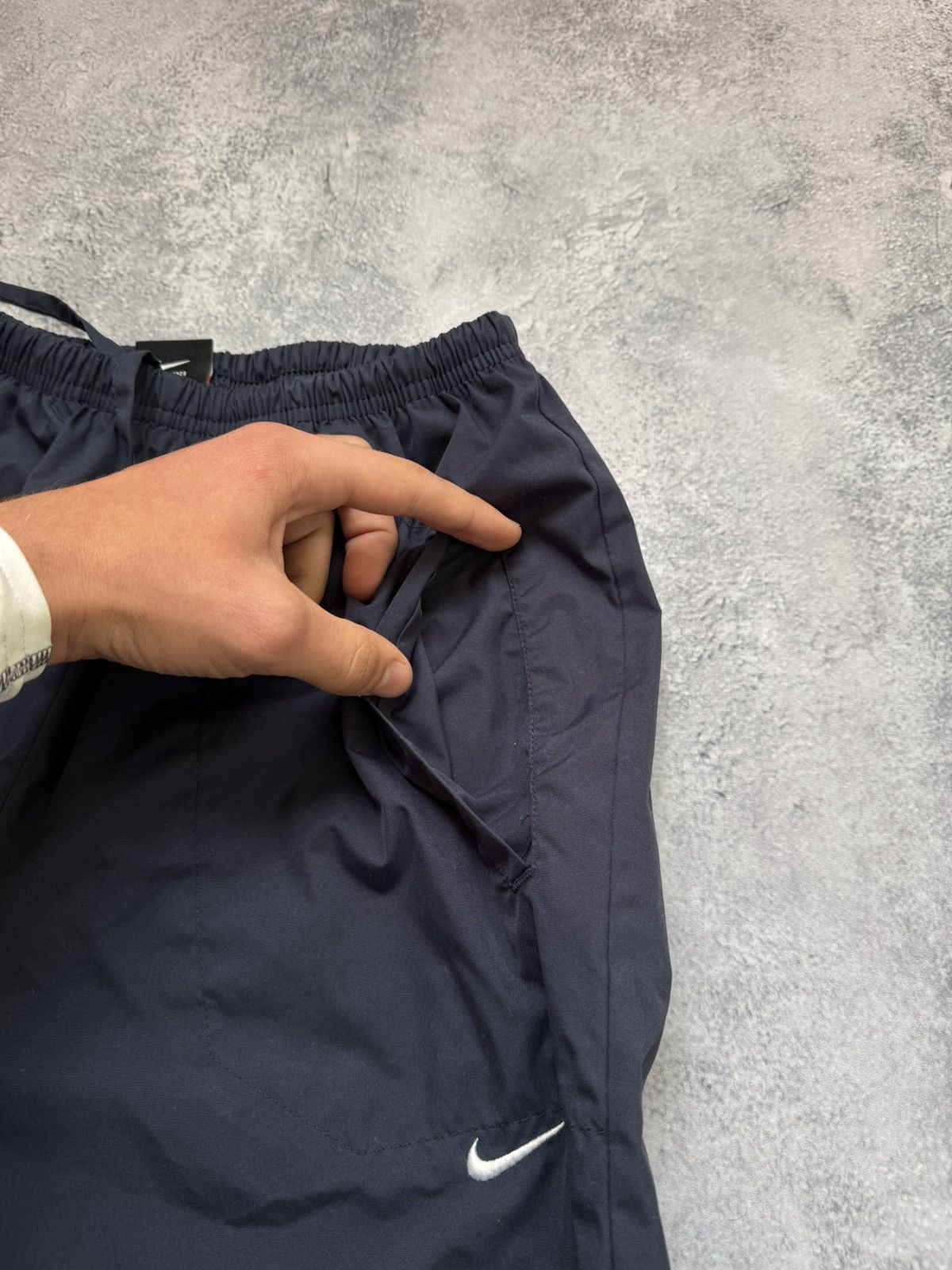 Nike Vintage Nike Sweatpants Size US 30 / EU 46 - 6 Thumbnail