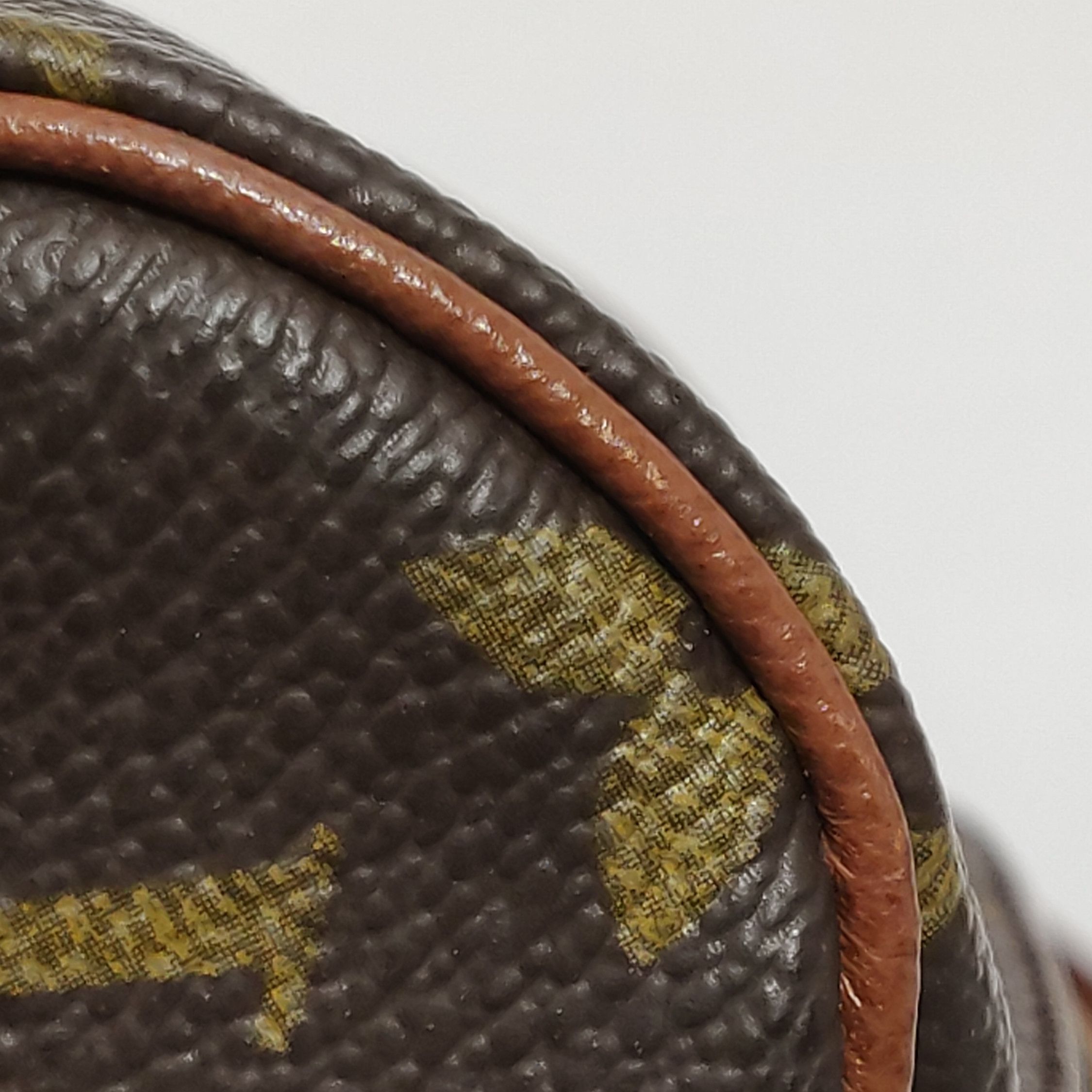 Louis Vuitton Louis Vuitton (LV) Papillon Mini Cowhide Monogram Printed D Size ONE SIZE - 8 Thumbnail