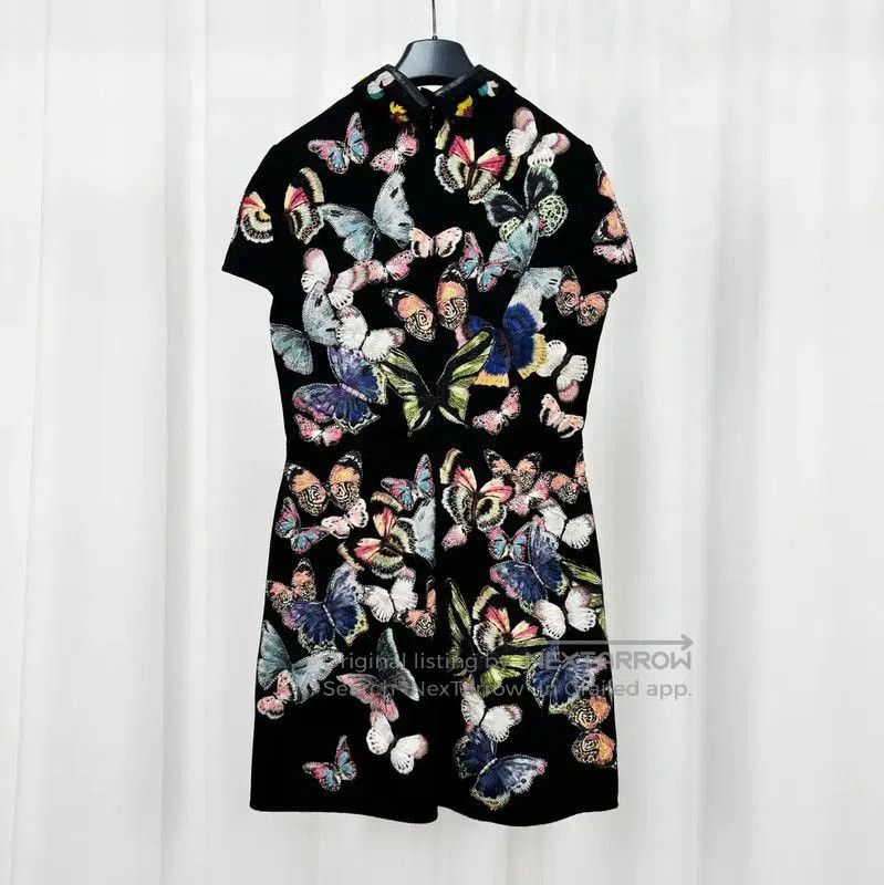Valentino Valentino Black Wool Blend Embroidered Dress . Size XL / US 12-14 / IT 48-50 - 2 Thumbnail