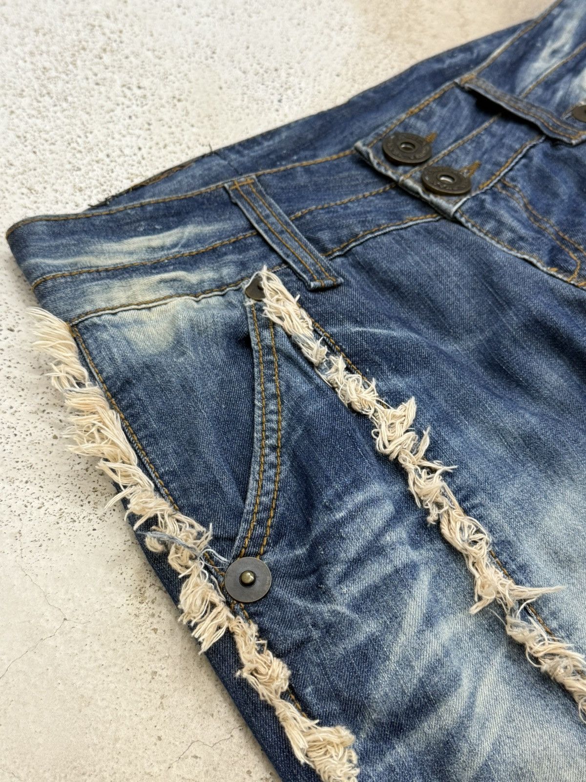 Japanese Brand d.i.a. jeans LGB Style Flare Unisex Denim Pants Size US 28 / EU 44 - 9 Thumbnail