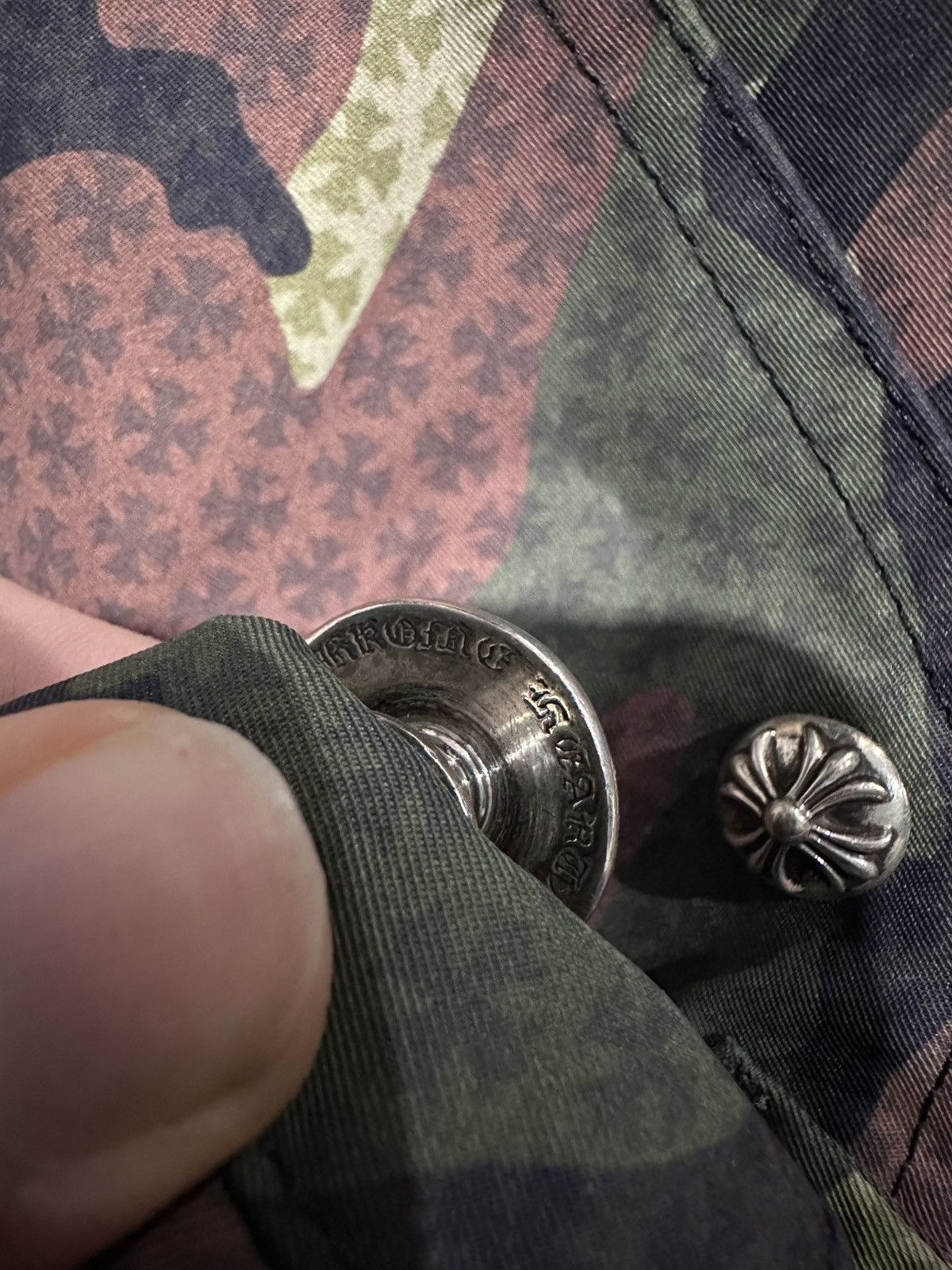 Chrome Hearts chrome hearts new camo monogram double knee carpenter pants Size US 33 - 14 Thumbnail