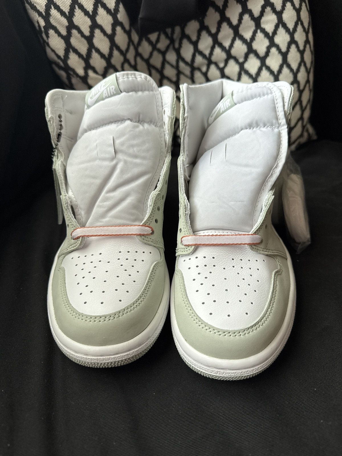 Nike Air Jordan 1 High OG Seafoam/ White Size US 8 / IT 38 - 4 Thumbnail
