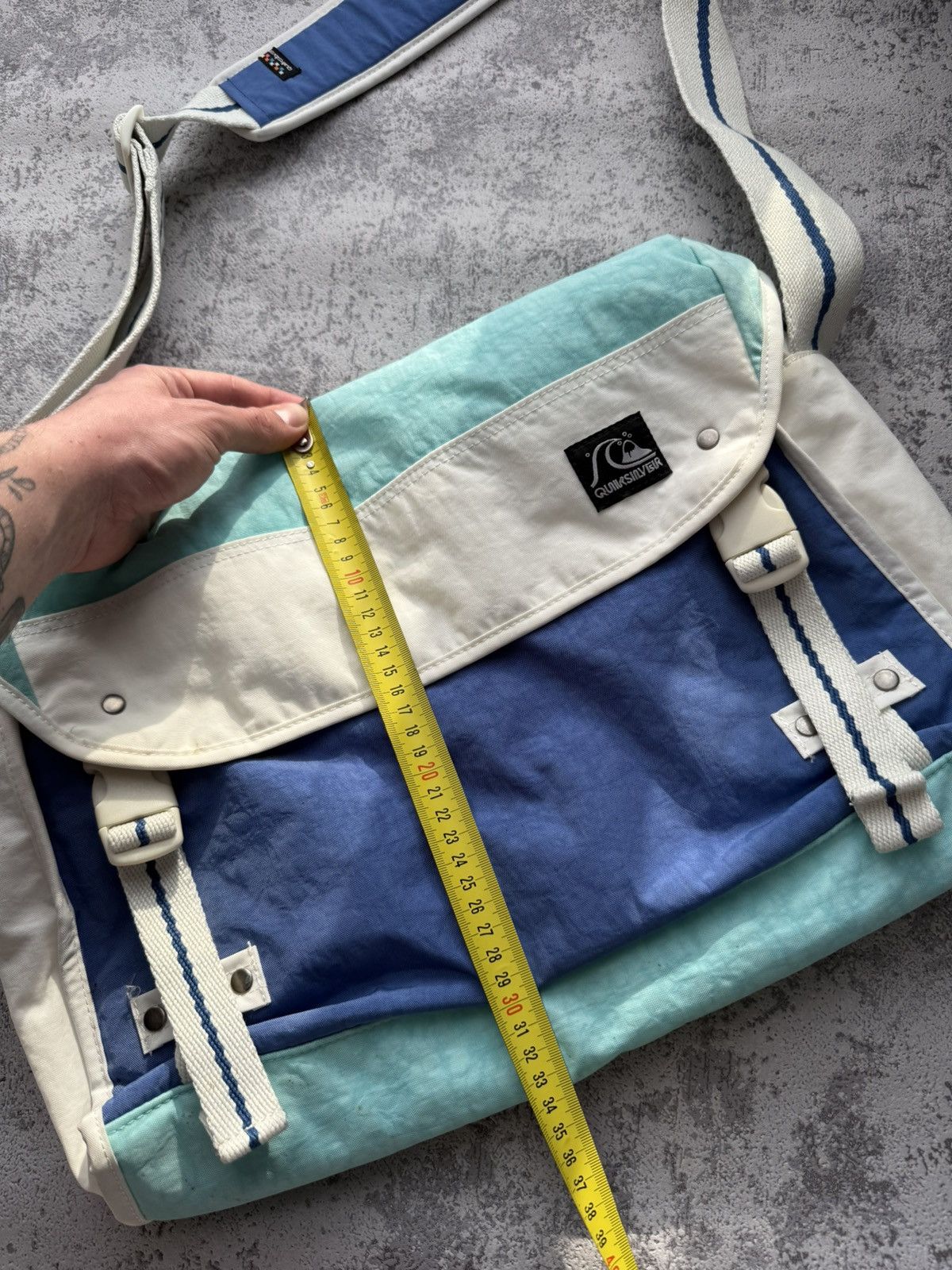 Quiksilver × Vintage Vintage Quiksilver Echo Beach Surf Crossbody Bag Size ONE SIZE - 10 Thumbnail