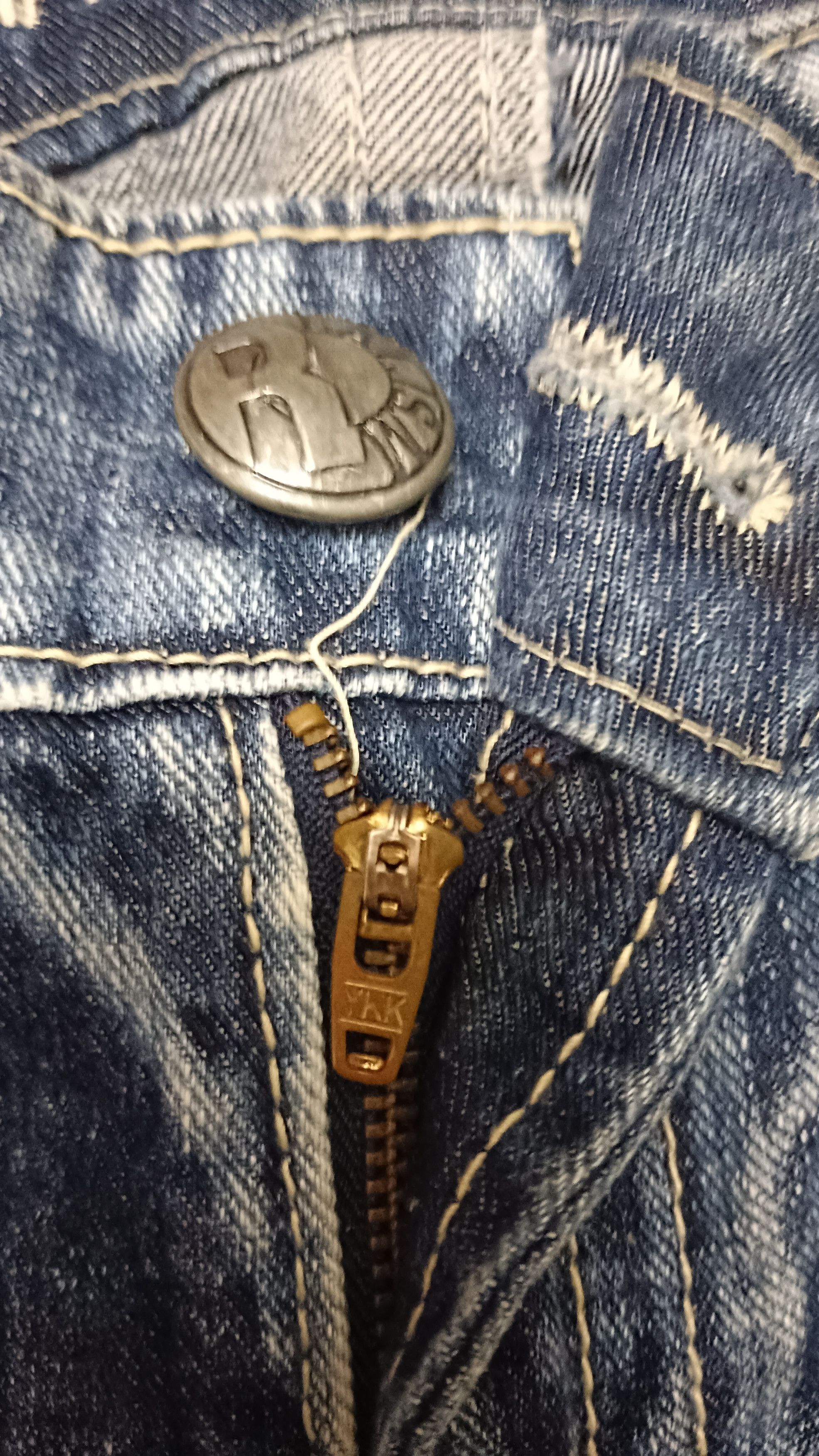 Denim & Co. 🔥FYE🔥 Patches Distressed Punk Cropped Denim Size US 37 - 7 Thumbnail