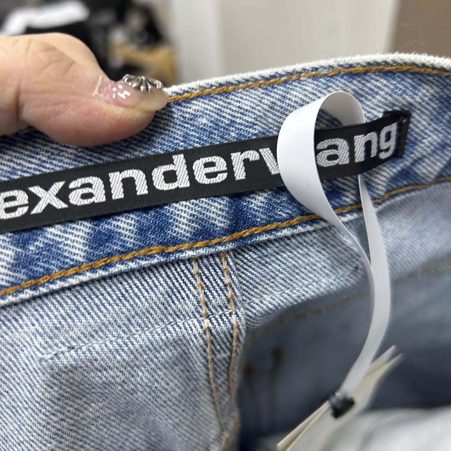 Alexander Wang Alexander Wang 99 Distressed Raw Denim Short 27 Size US 27 - 4 Thumbnail