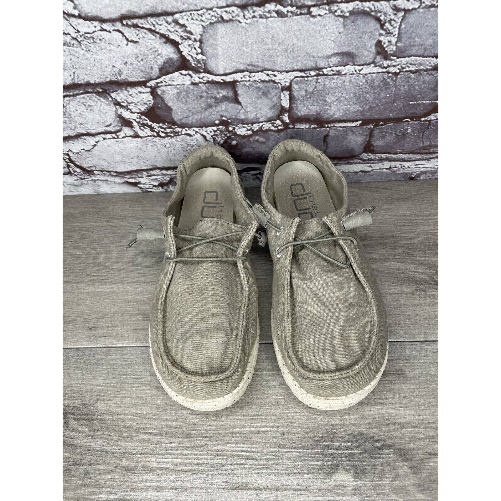 Other Hey Dude Wendy Grey Canvas Fabric Lace Lightweight Sneakers Size US 7 / IT 37 - 21 Thumbnail
