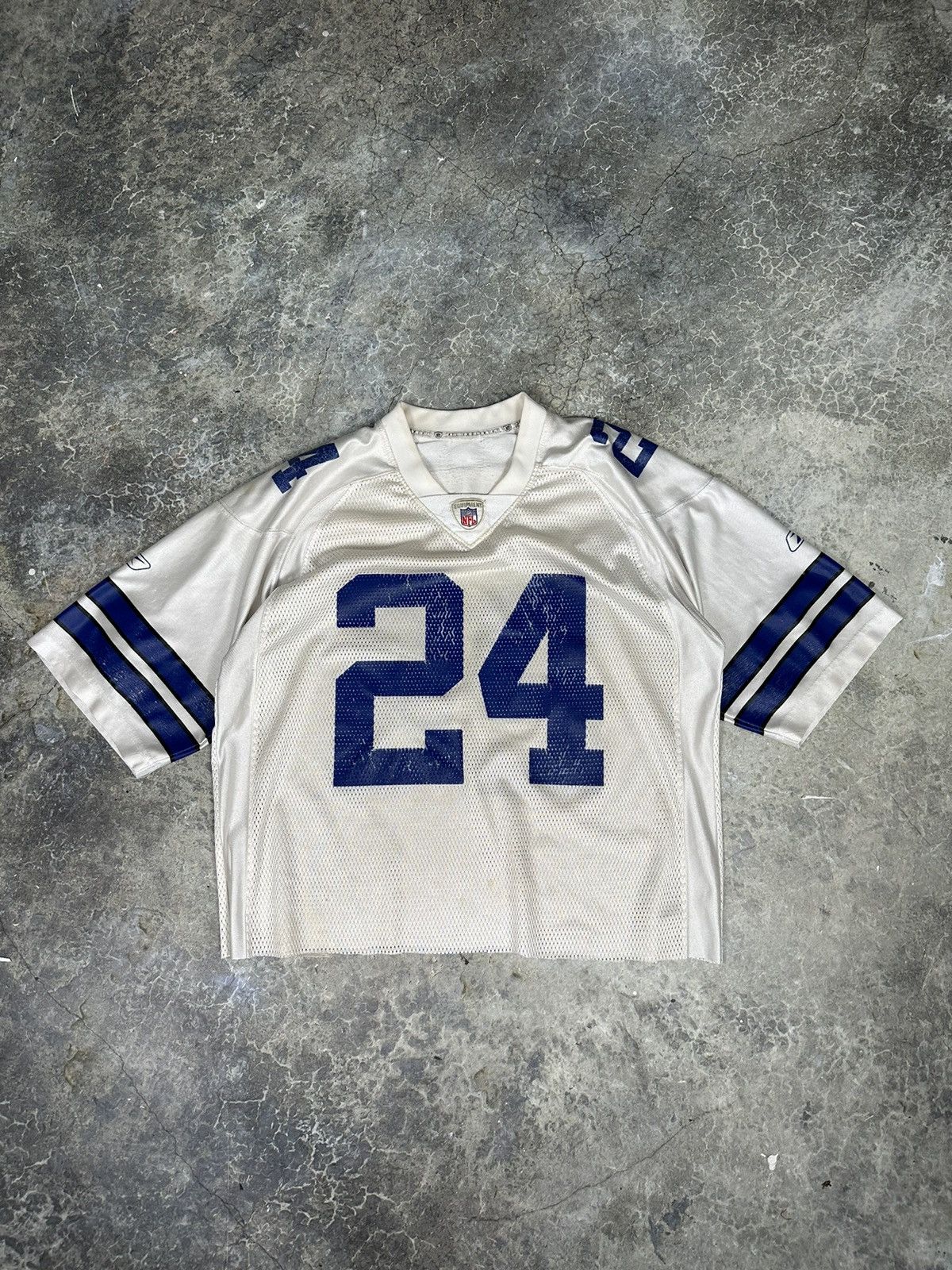 NFL × Vintage Vintage Distressed Patriots Mesh Jersey Size US XL / EU 56 / 4 - 1 Thumbnail