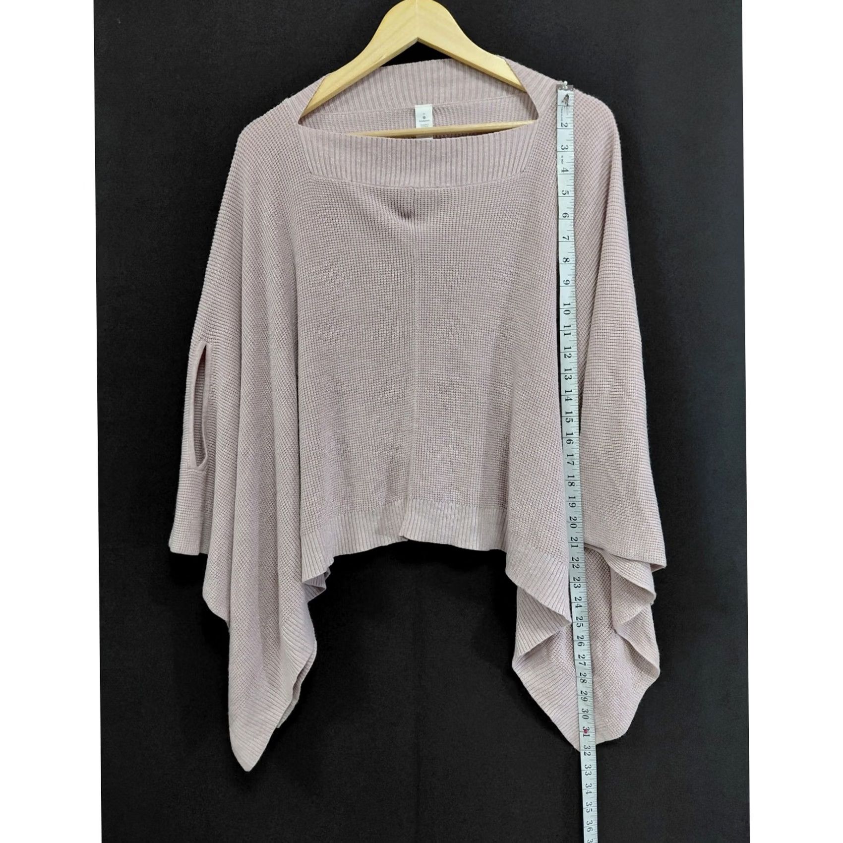 Lululemon lululemon Cashmere Knit Poncho Solid Scoop Neck Size OS Pink Womens Poncho, Casual, Travel, 24-7-Style Size ONE SIZE - 8 Thumbnail