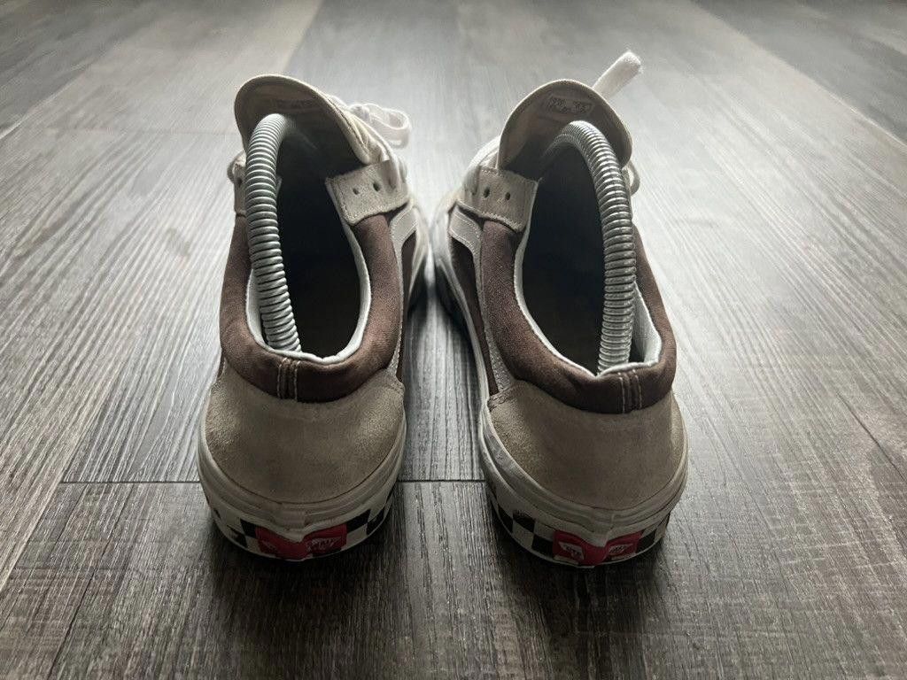 Vans VANS • Old Skool "Brown Canvas" (7M) Size US 7 / EU 40 - 11 Thumbnail