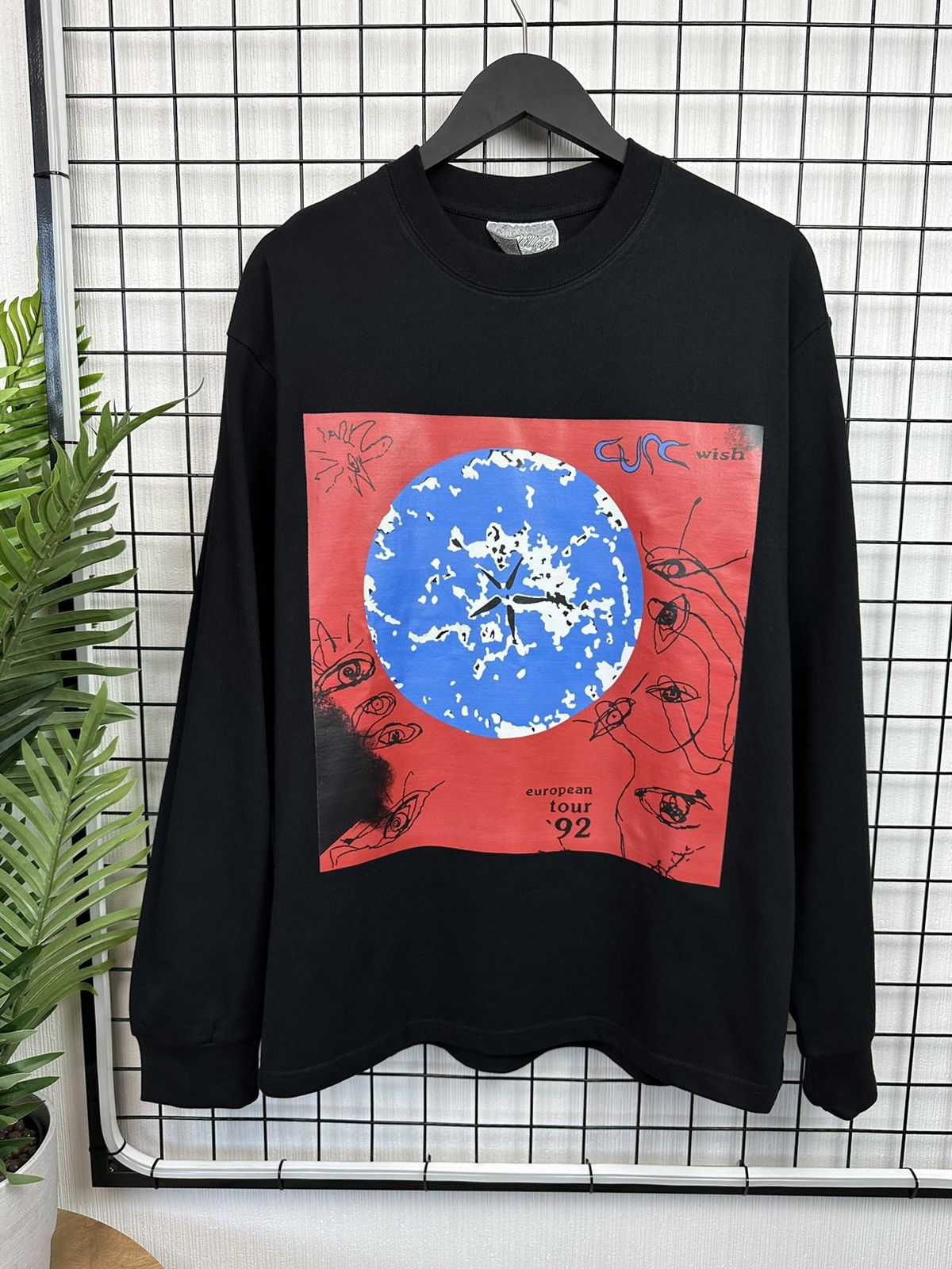Band Tees The Cure “Wish” album Black Long sleeve Men L Tee shirt Size US L / EU 52-54 / 3 - 1 Thumbnail