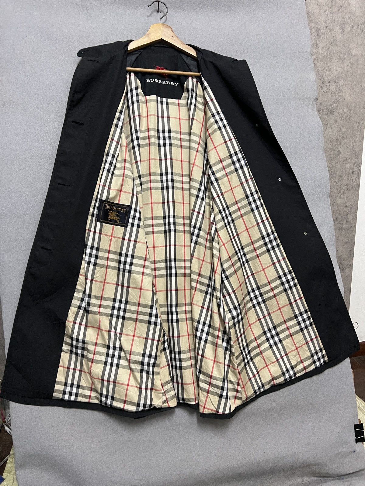 Burberry 544. Vintage Burberrys Trench Coat Iconic Button Size ONE SIZE - 4 Thumbnail