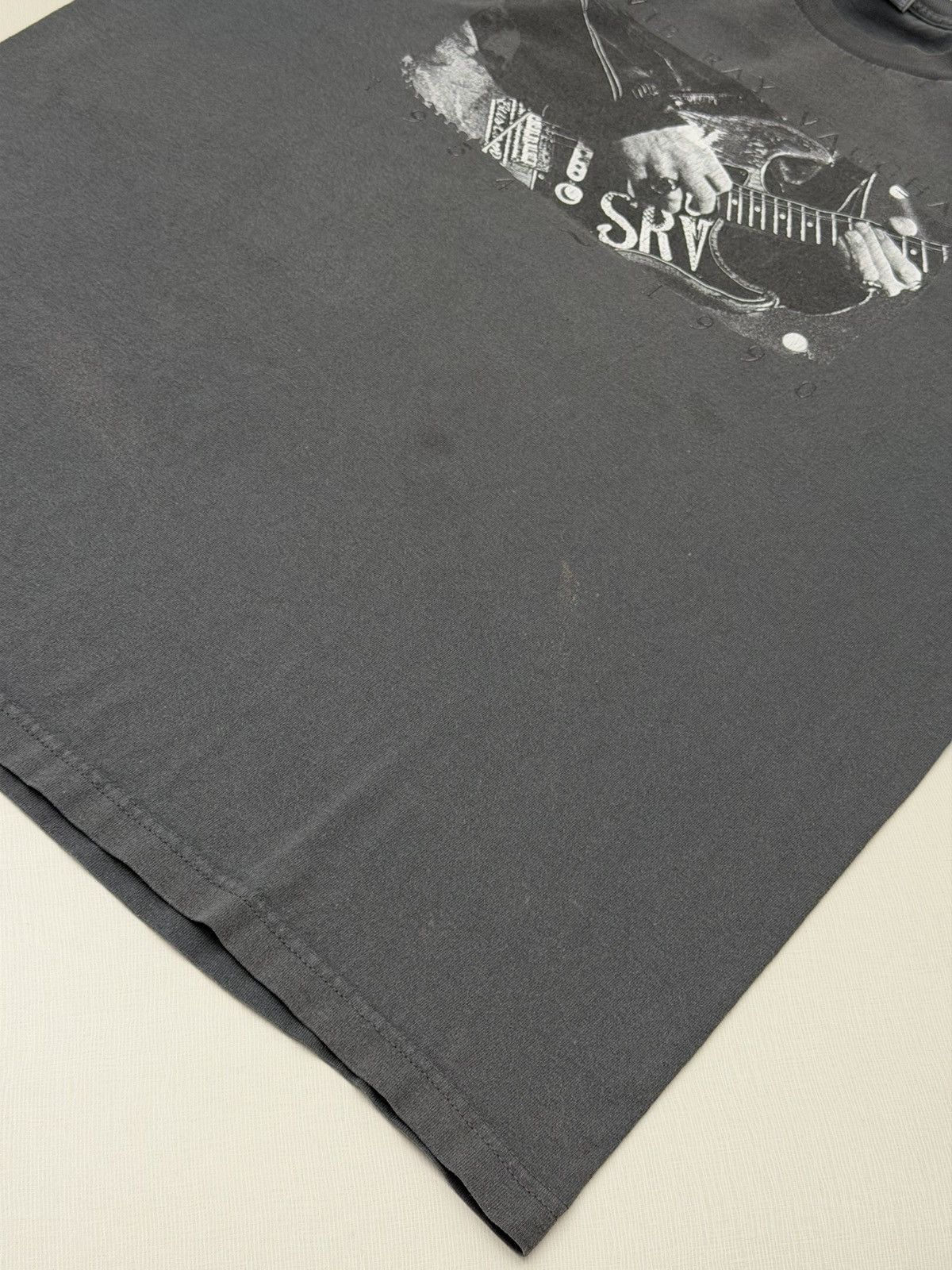 Band Tees Vintage Y2K Stevie Ray Vaughn 1954-1990 SRV Tshirt Size XL Size US XL / EU 56 / 4 - 5 Thumbnail