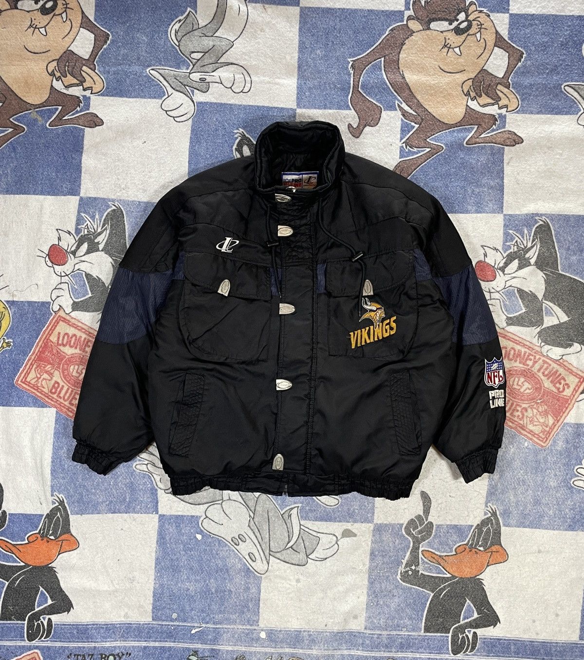 NFL Vintage Minnesota Vikings puffer jacket Size US L / EU 52-54 / 3 - 1 Thumbnail