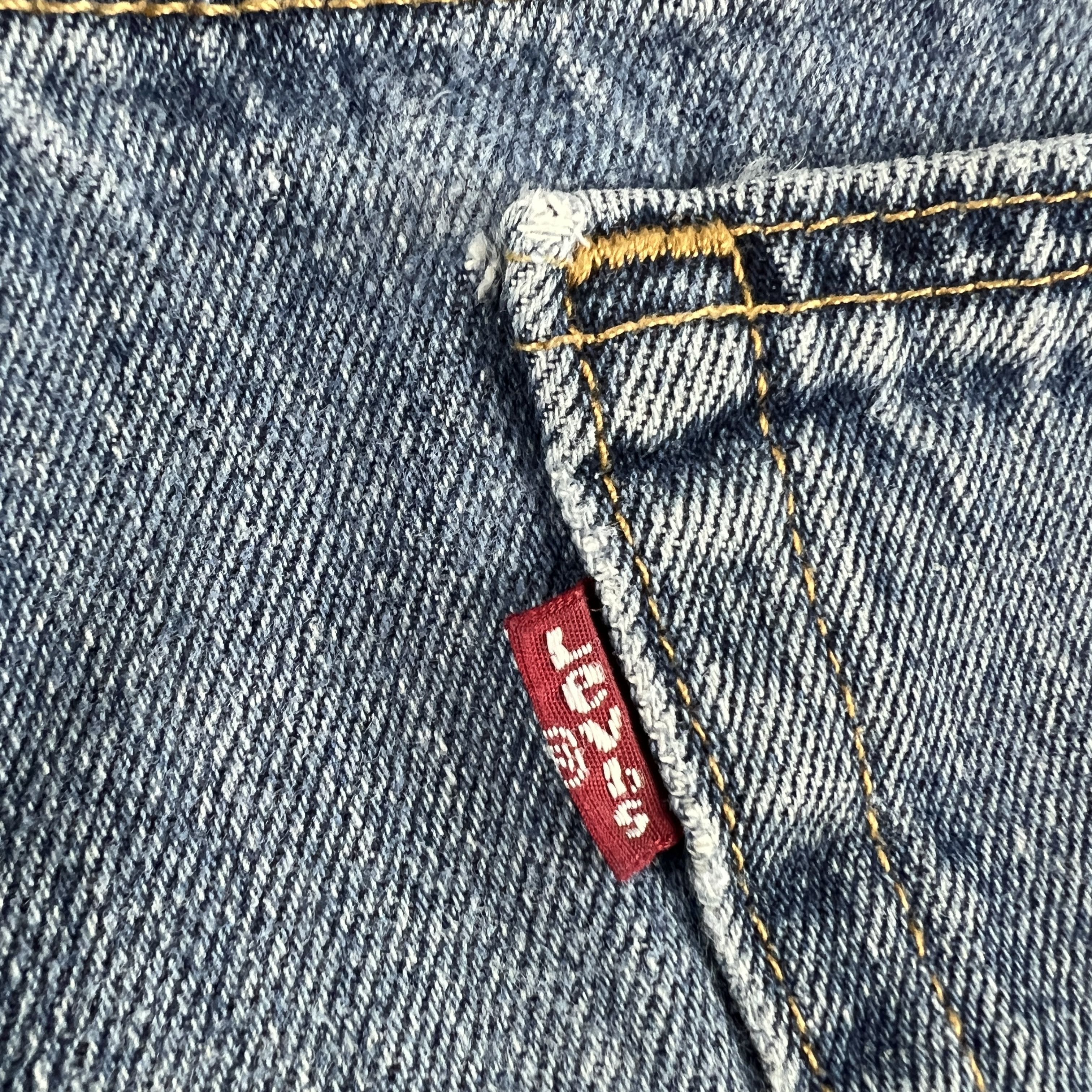 Levi's Levi's Jean Shorts 517 Faded Cut Off Frayed Hem Denim Jorts Size US 33 - 11 Thumbnail
