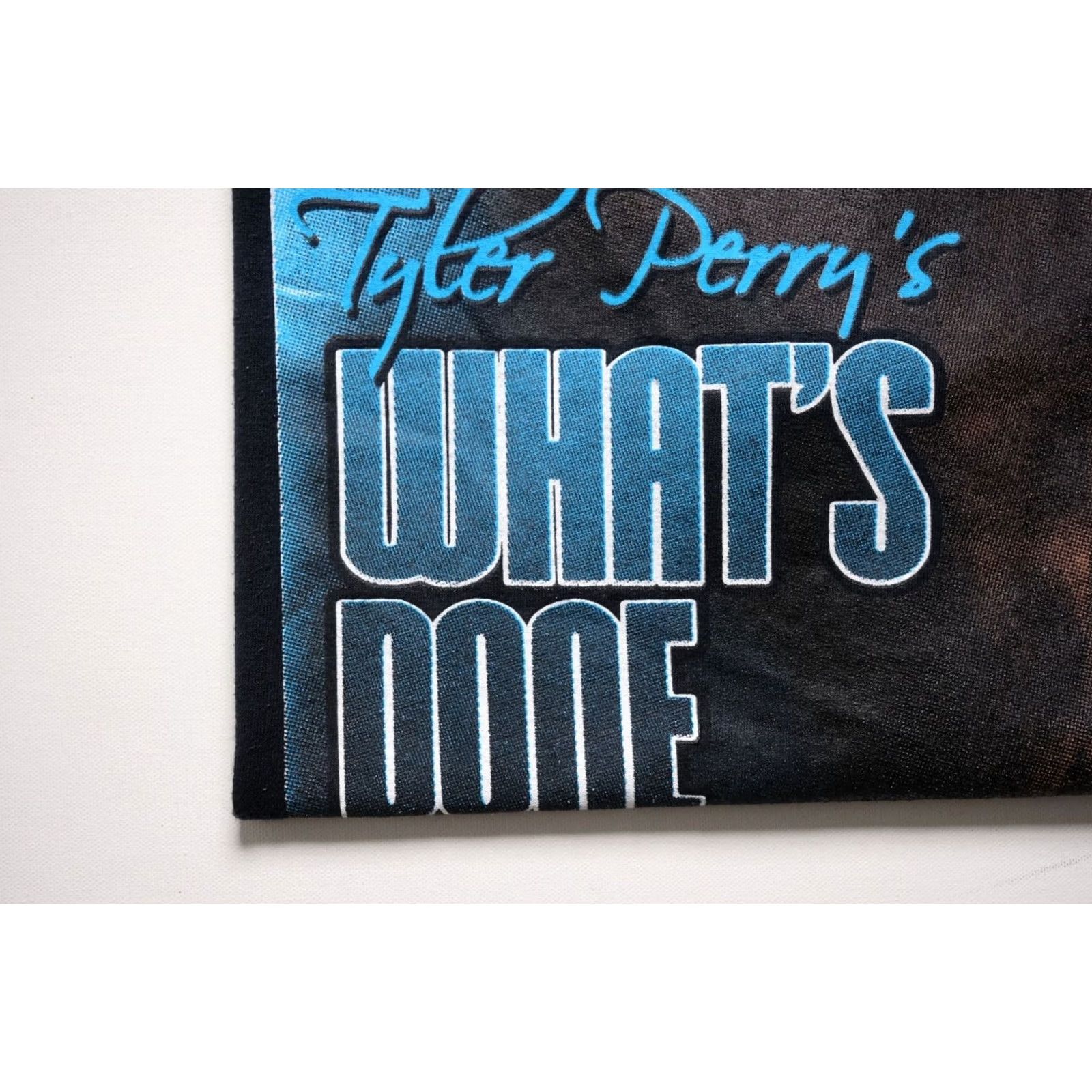 Gildan VINTAGE Gildan T-Shirt VTG Y2K TYLER PERRYS WHATS DONE IN THE DARK Graphic Short Sleeve Crew Neck 2XL Black Men Mens Size US XXL / EU 58 / 5 - 7 Thumbnail