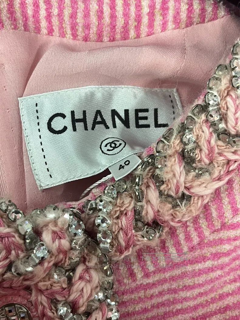 Chanel Chanel 23C pink rhinestone tweed two-piece tweed dress Size S / US 4 / IT 40 - 4 Thumbnail
