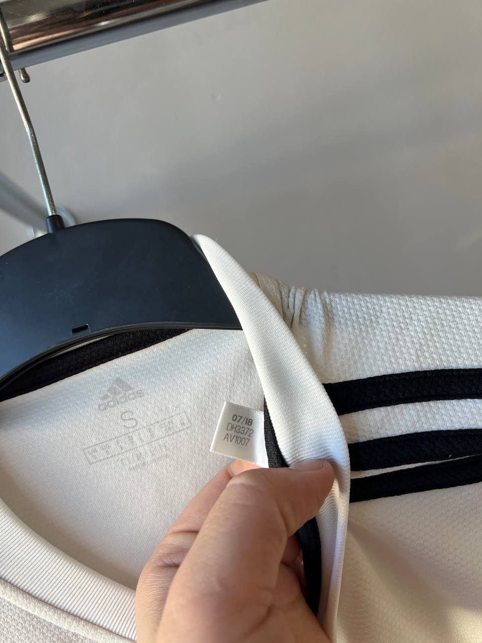 Adidas 2018/19 REAL MADRID HOME SOCCER JERSEY FOOTBALL SHIRT SIZE S Size US S / EU 44-46 / 1 - 10 Thumbnail