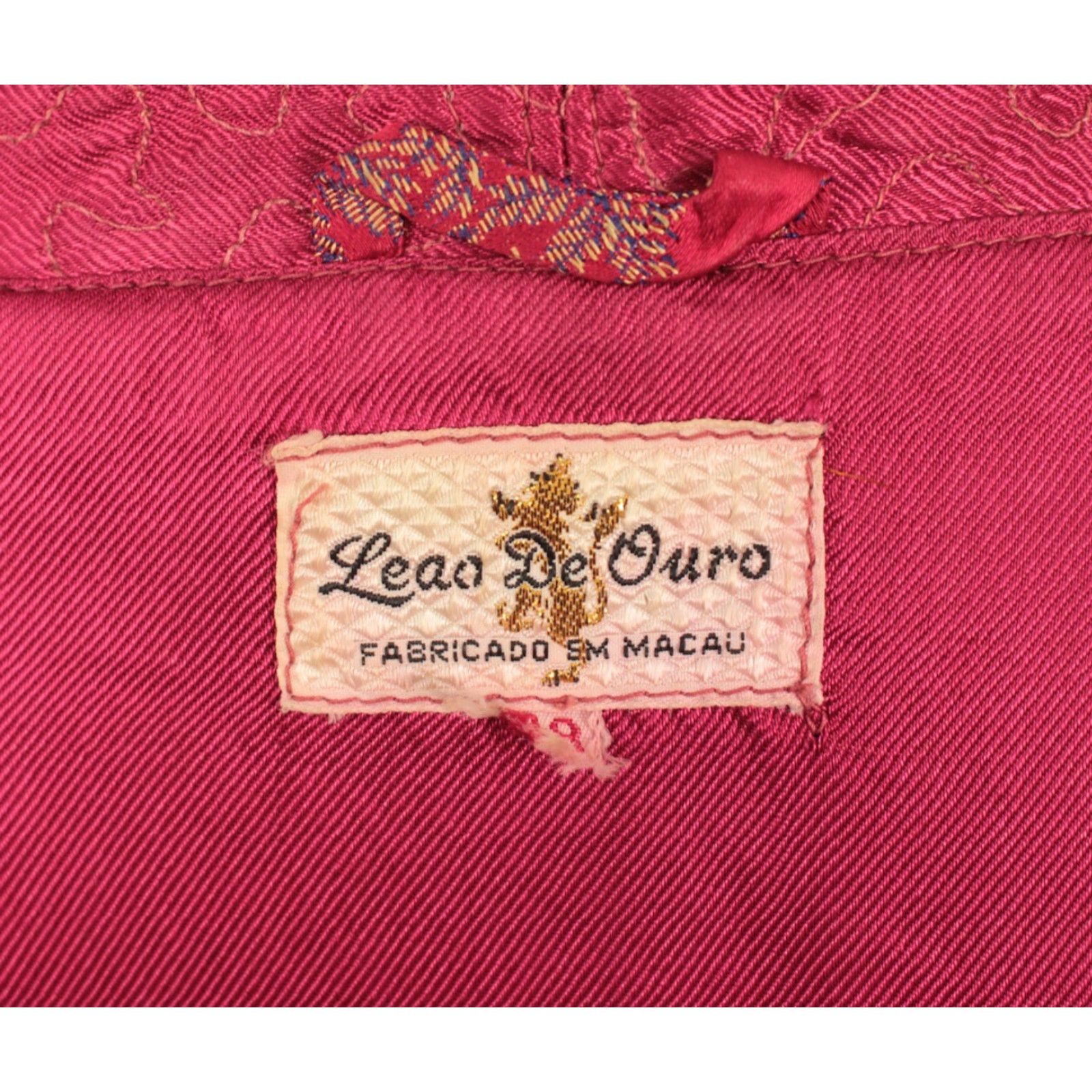 Vintage VINTAGE Leao De Ouro Robe / Smoking Jacket 50s Red Rayon Short Sz M Medium Men’s 1950s Size US 35 - 5 Thumbnail
