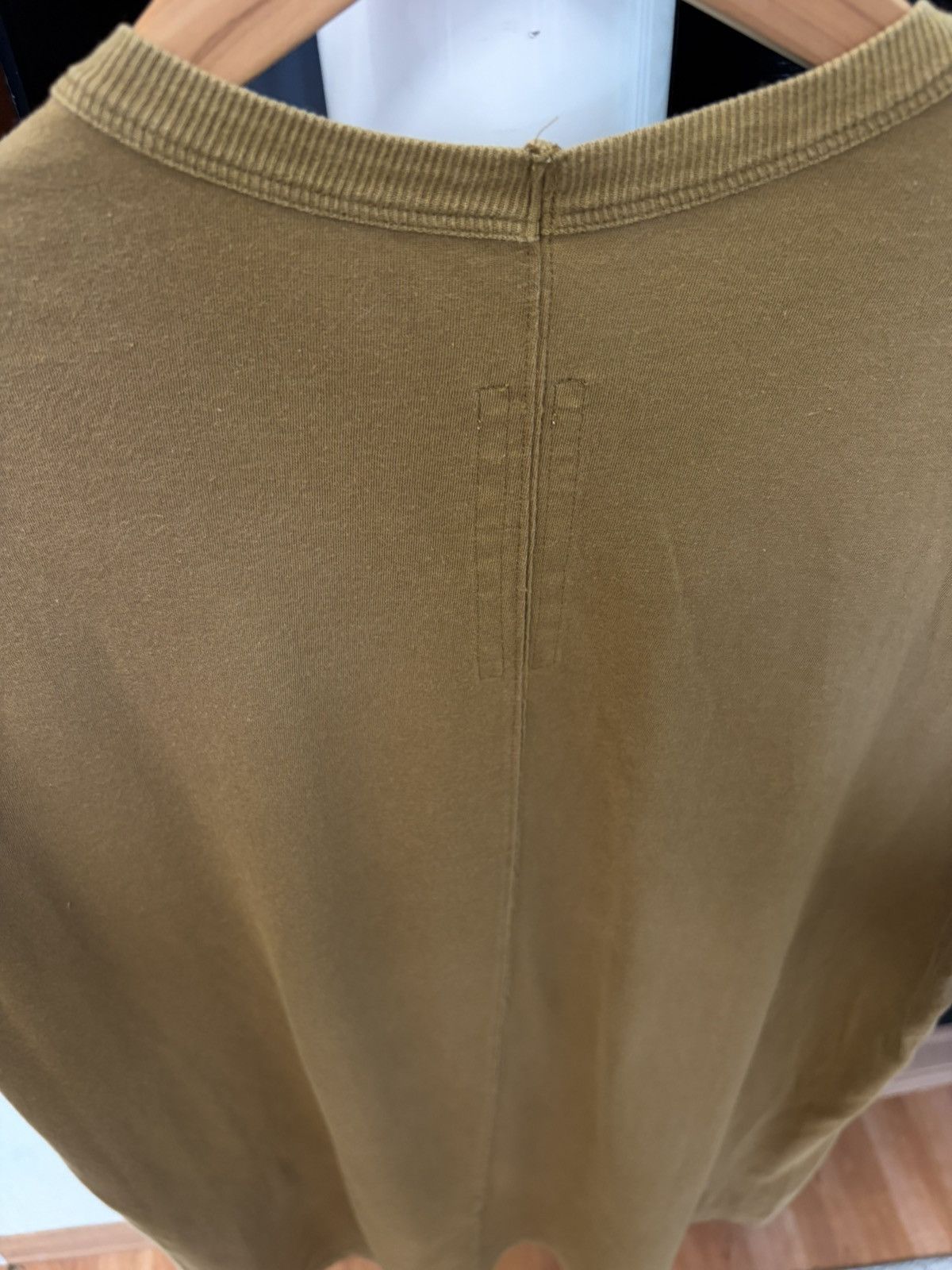 Rick Owens Rick Owens - SS19 Mustard Rivet Level Tee Shirt Size US XL / EU 56 / 4 - 4 Thumbnail