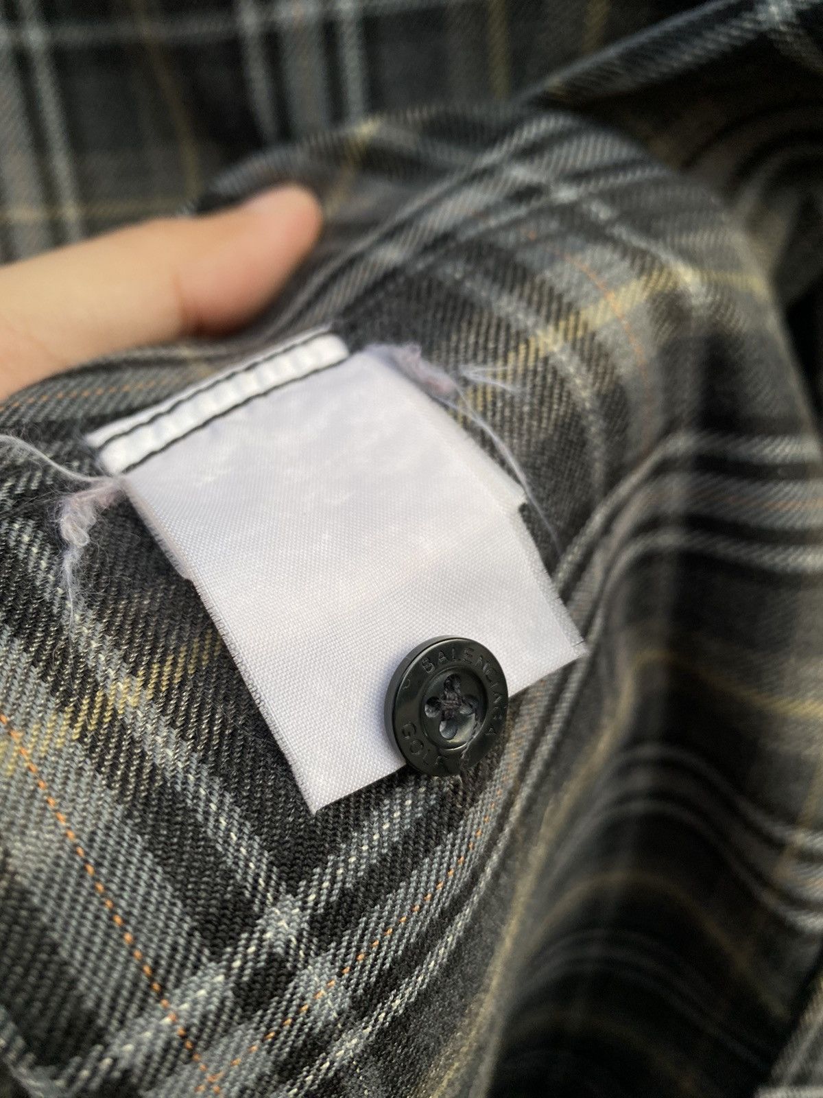 Balenciaga Vintage Balenciaga Plaid button up shirt Size US L / EU 52-54 / 3 - 7 Thumbnail