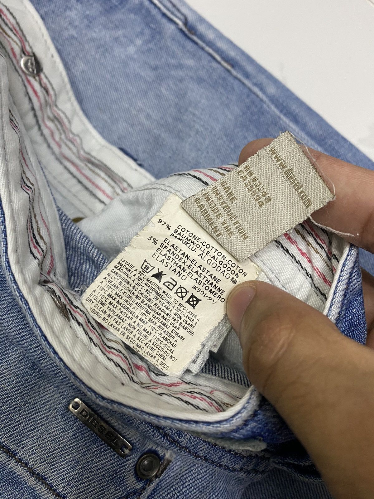 Dior 🔥VINTAGE DIESEL INDUSTRY GLOOVY SLIM CUT DISTRESSED DENIM Size US 34 / EU 50 - 11 Thumbnail