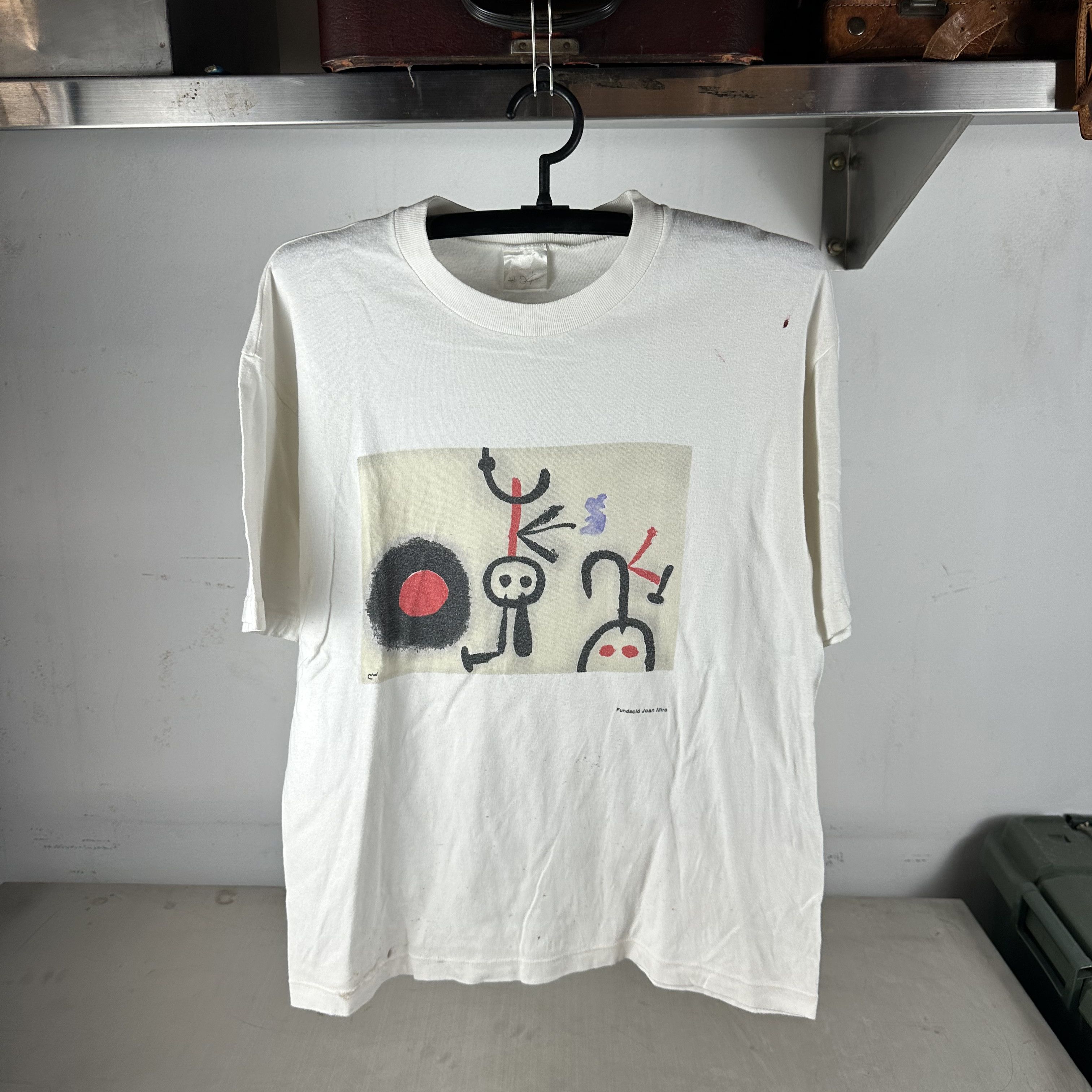 Vintage ​​​​Vintage 90s Fundacio Joan Miro Abstract Art T-shirt Size US M / EU 48-50 / 2 - 1 Thumbnail