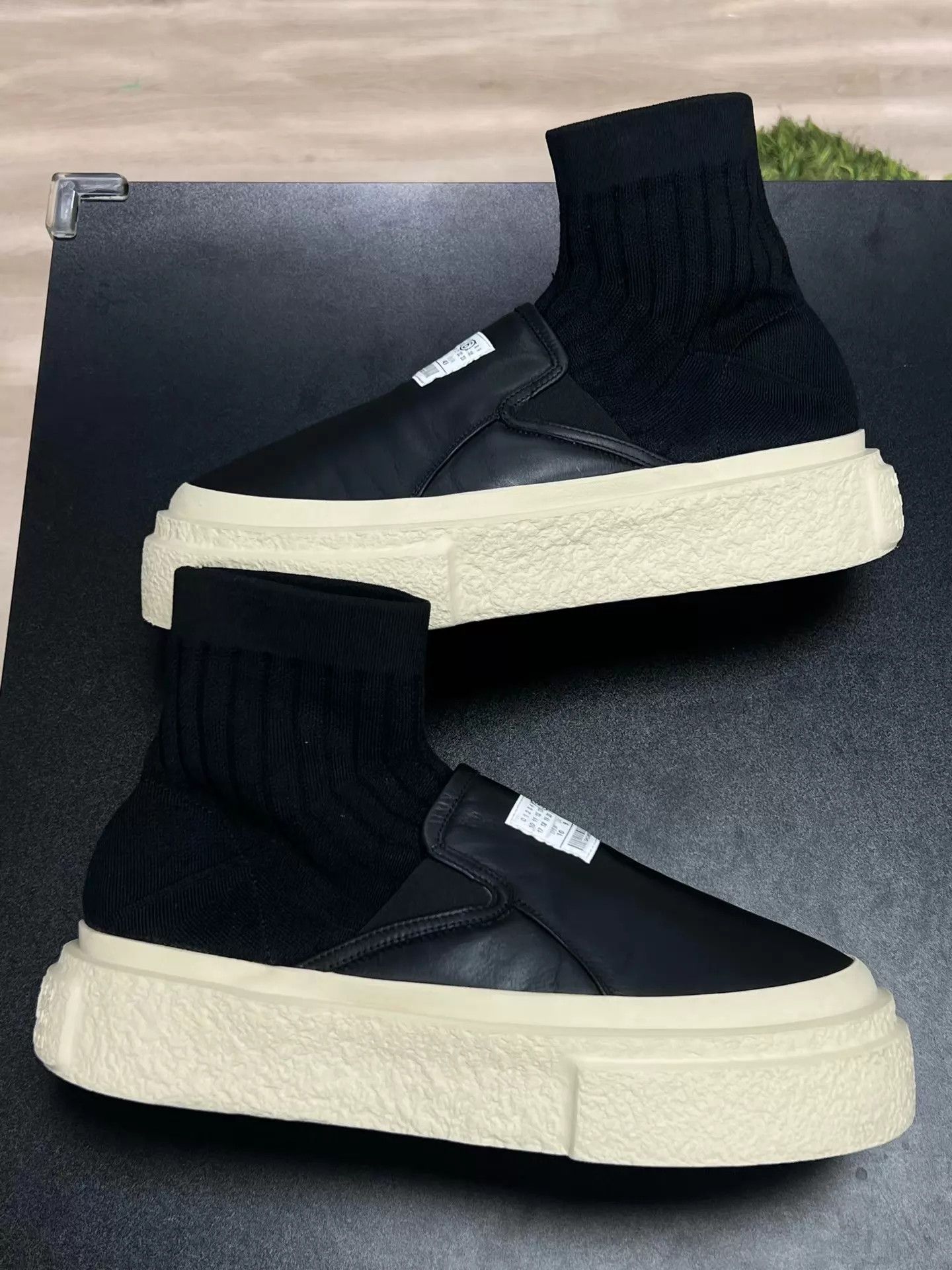 Maison Margiela MM6 8AX leather high-top sock sneaker black 43 Size US 10 / EU 43 - 5 Thumbnail