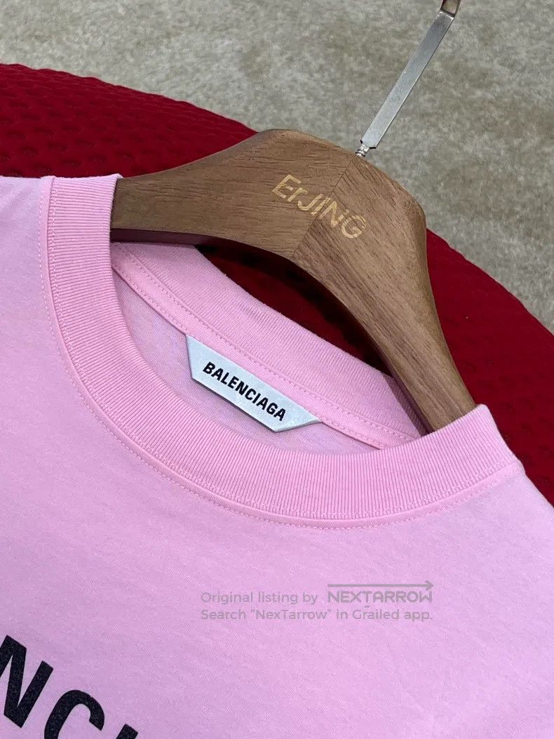 Balenciaga Balenciaga Logo multilingual printed short-sleeve regular Size US S / EU 44-46 / 1 - 6 Thumbnail