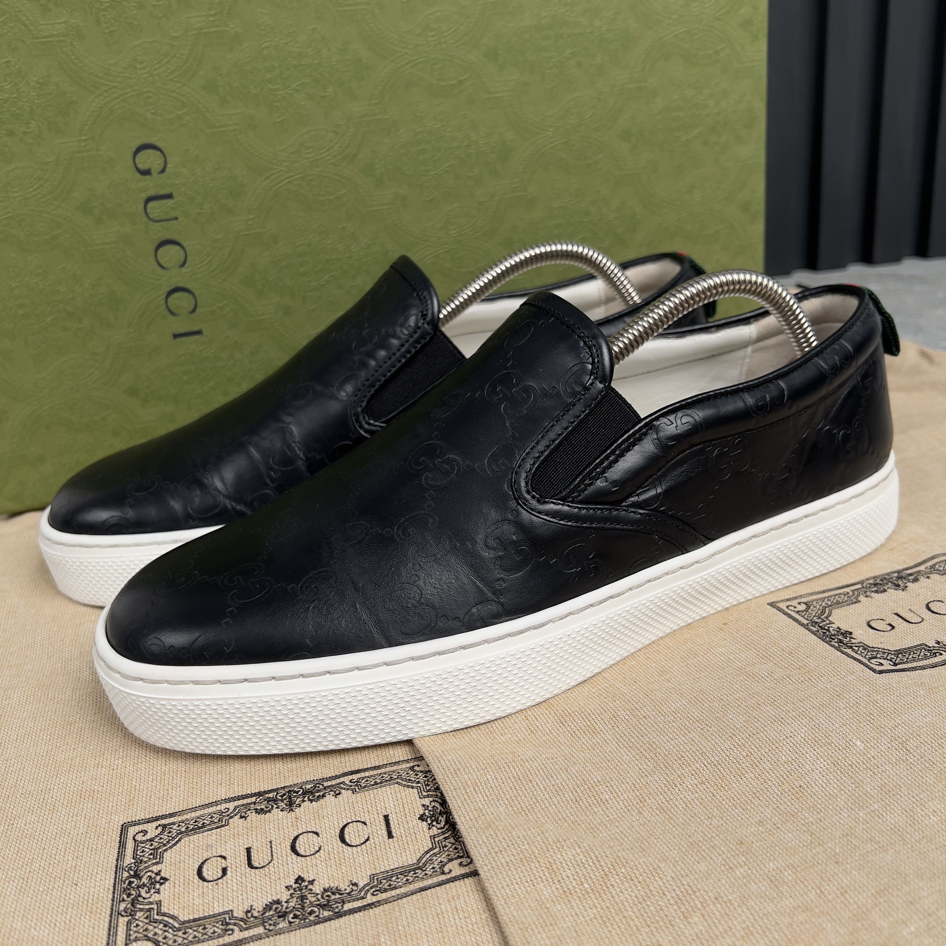 Dublin Microguccissima Gucci Microguccissima Zip-Around Wallet, Black | eBay main image 4