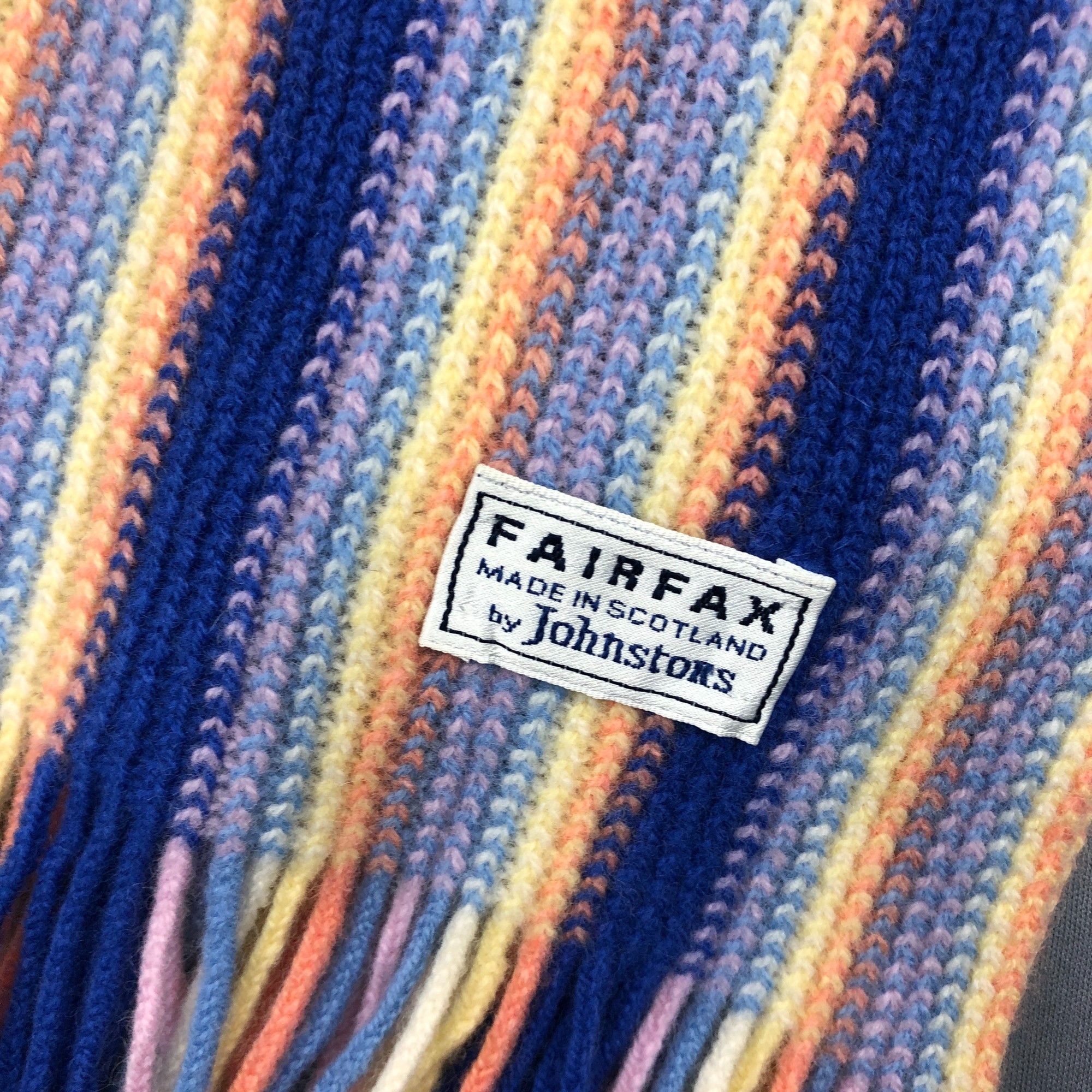 Johnstons Of Elgin Vintage Johnstons of Elgin Scarf Muffler Wool Knit Scarves Size ONE SIZE - 5 Thumbnail