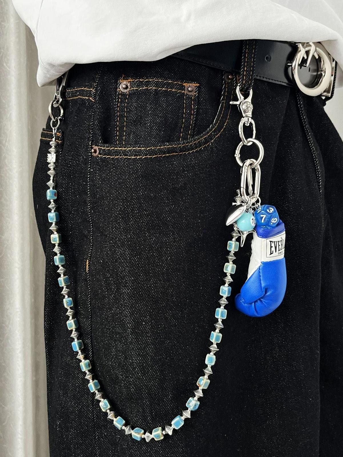 Jewelry Boxing Glove Wallet Chain, Beaded Accessory Size ONE SIZE - 8 Thumbnail
