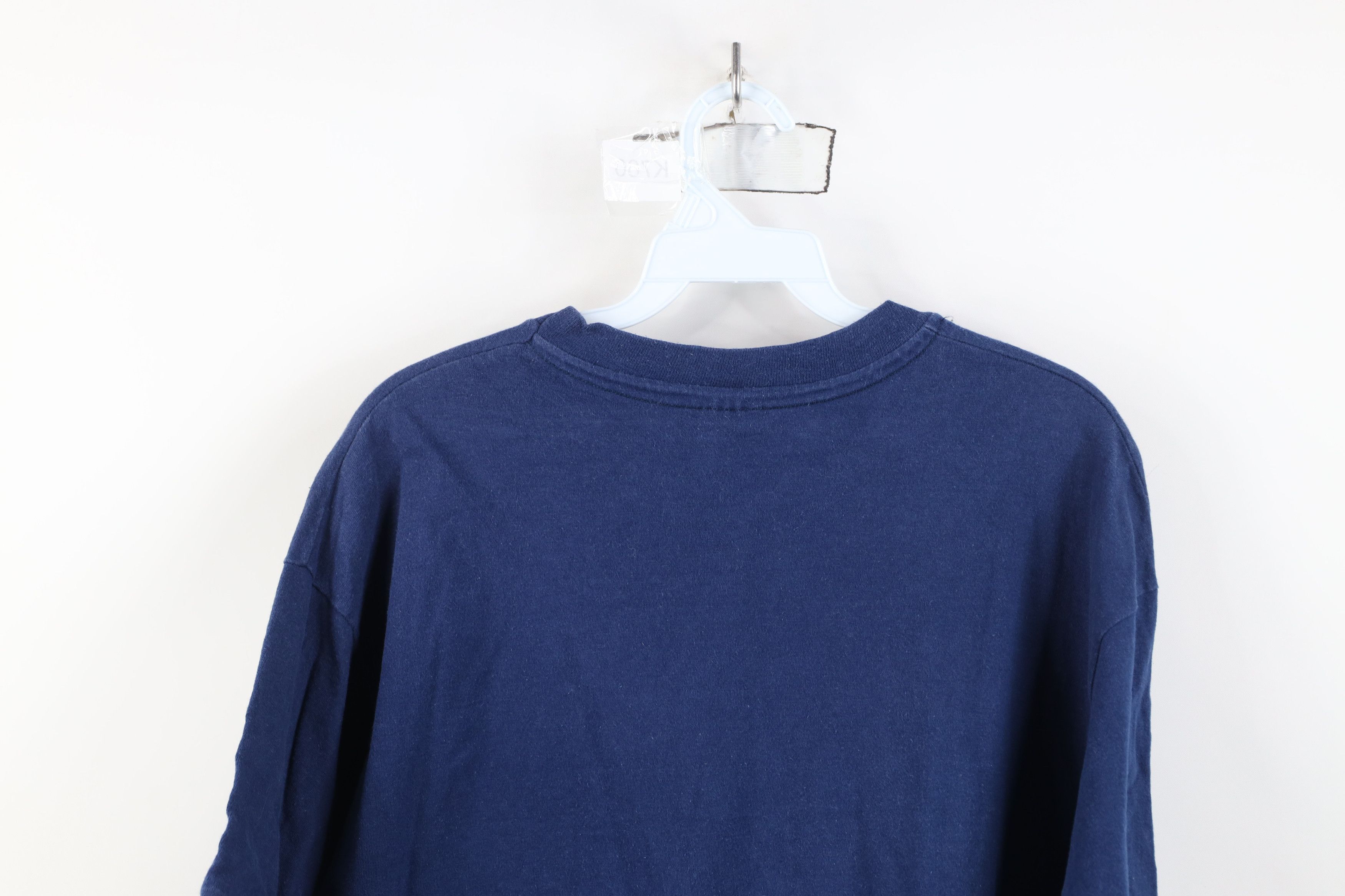 American Eagle Outfitters Vintage 90s American Eagle Outfitters Flag T-Shirt Blue USA Size US L / EU 52-54 / 3 - 11 Thumbnail