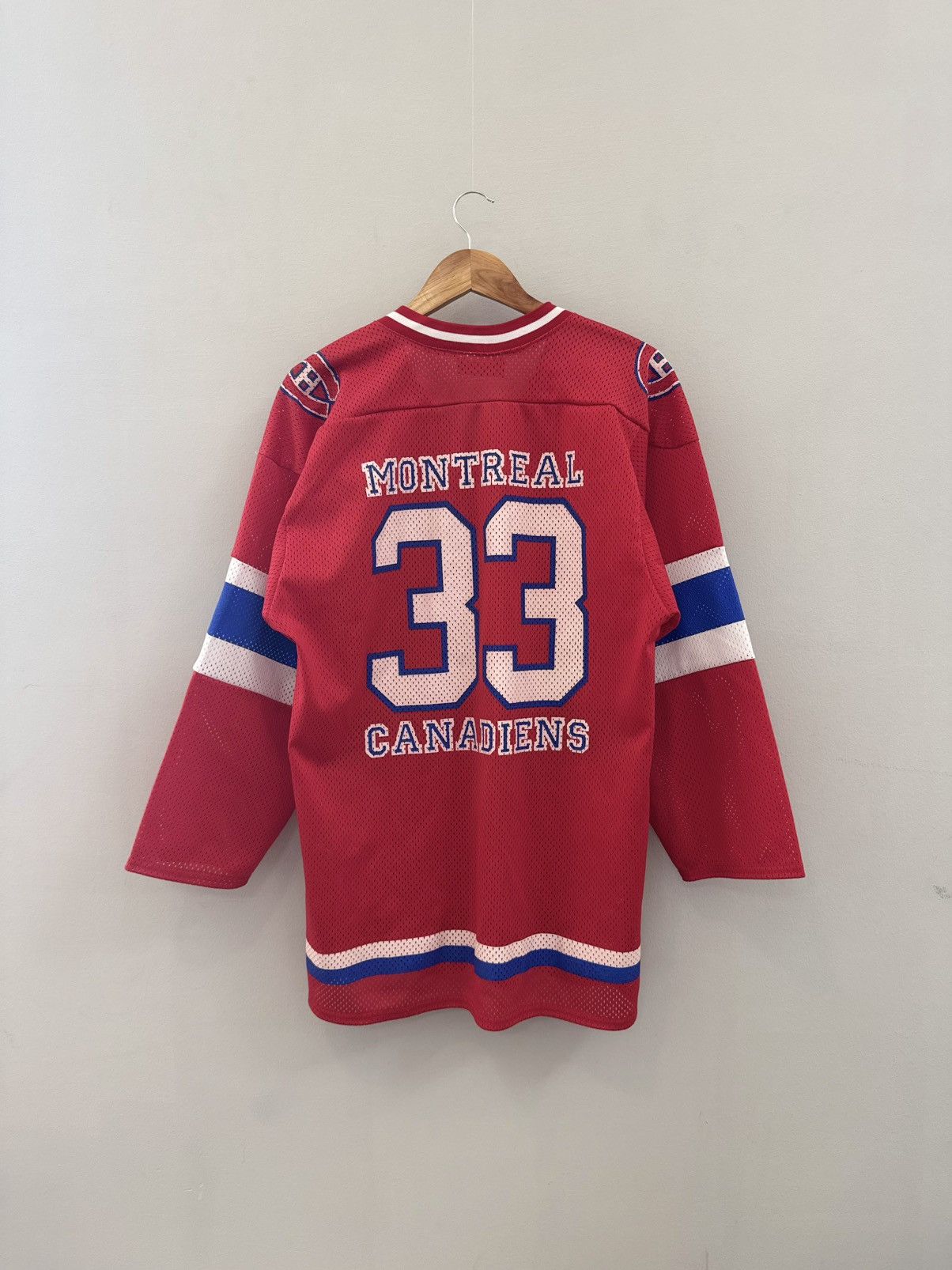 NHL Patrick Roy Montreal Canadiens CCM Heroes of Hockey Jersey Size US XL / EU 56 / 4 - 11 Thumbnail