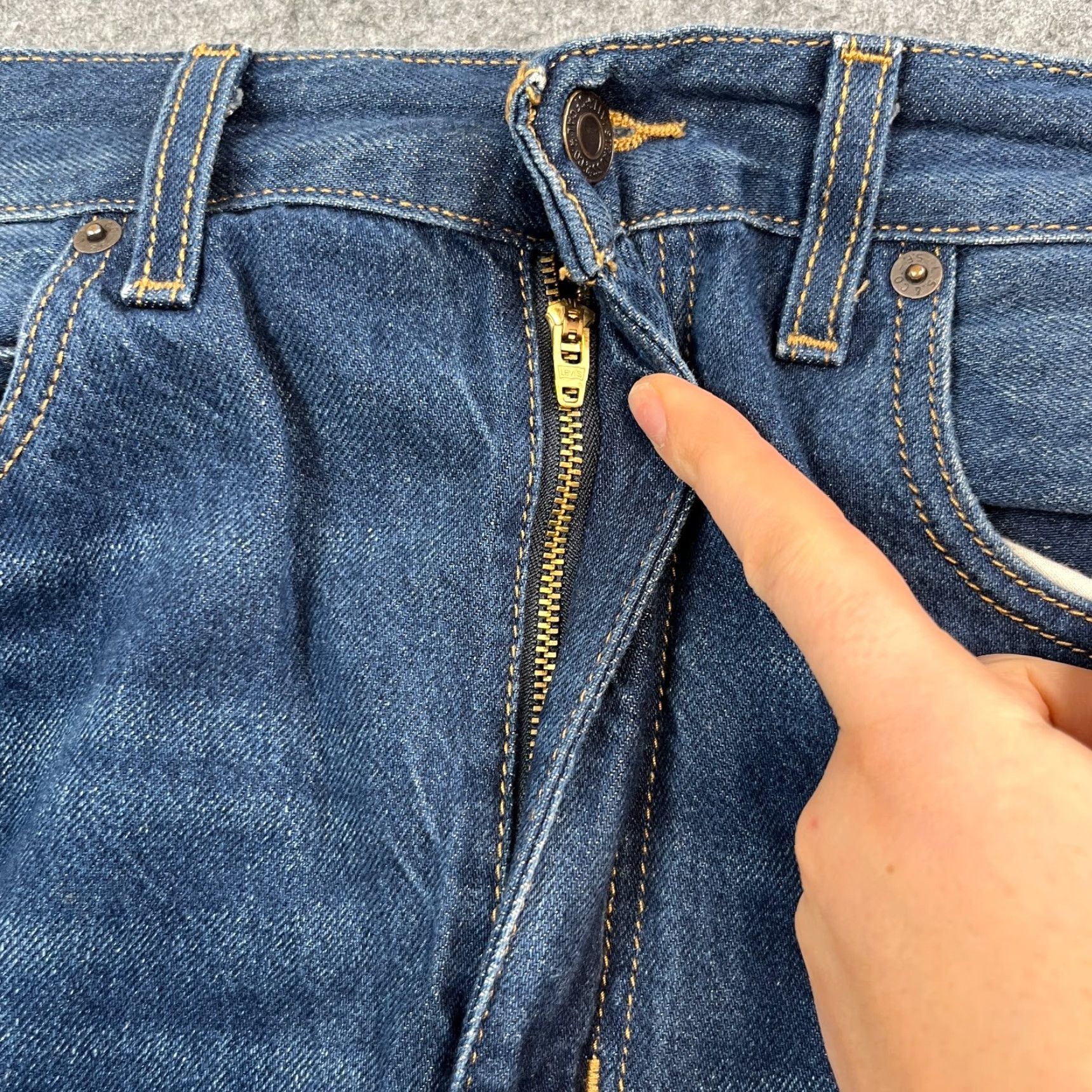 Levi's Levi's Womens Jeans 70s High Waist Straight 30 30 UK 10 Mid Wash Blue Premium Denim Jeans Womens Tight Straight Mens Womens Size 32" / US 10 / IT 46 - 7 Thumbnail