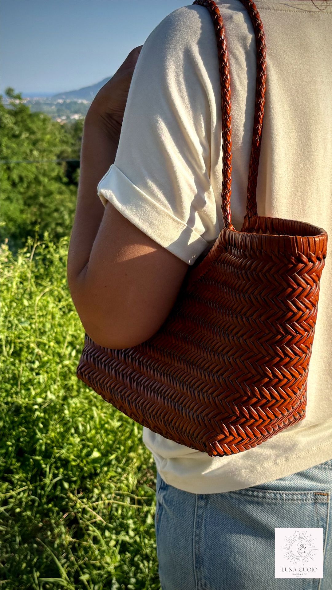Vera Pelle Cowhide Tote Bag – Handmade Woven Leather Shoulder Bag Size ONE SIZE - 4 Thumbnail