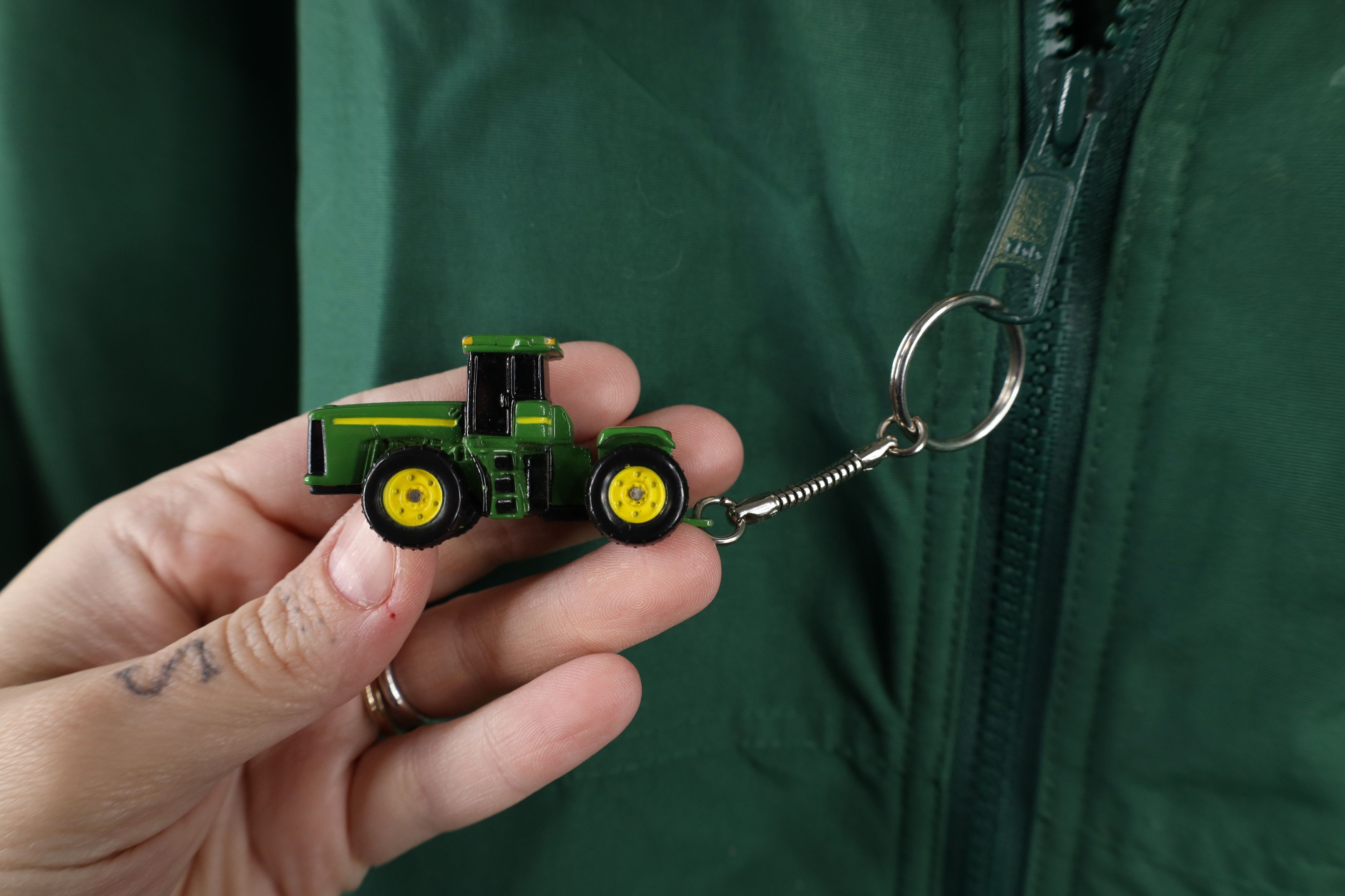 John Deere × Vintage Vintage John Deere Tractors Fleece Lined Bomber Jacket Size US XXL / EU 58 / 5 - 7 Thumbnail