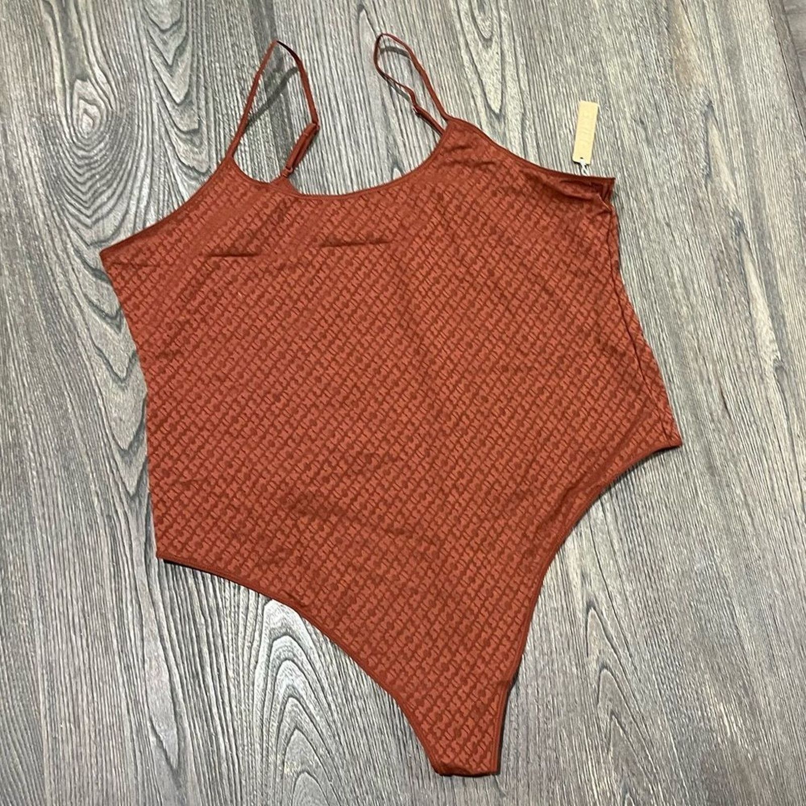 SKIMS NWT Skims Logo Mesh Foil Cami Bodysuit Scoop Neck Thong 4X Size 4XL / US 24-26 - 1 Thumbnail