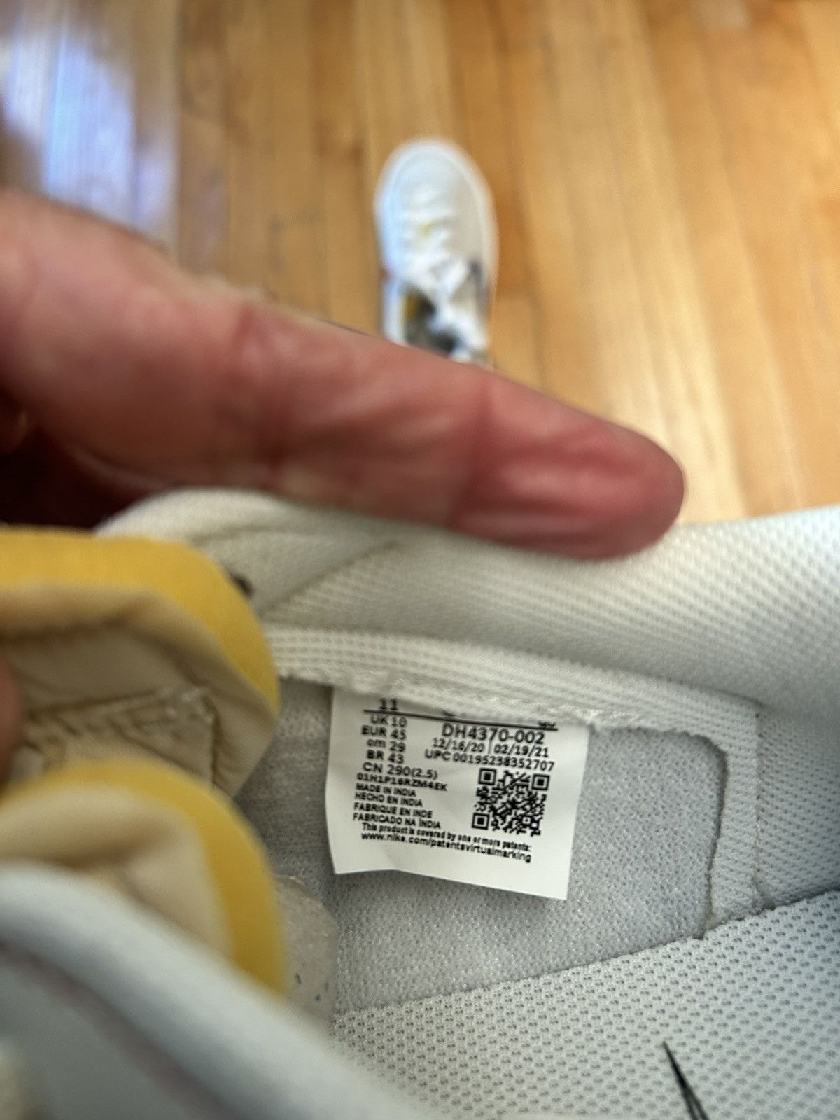 Nike Blazer Low ‘77 PRM Size US 11 / EU 44 - 1 Thumbnail
